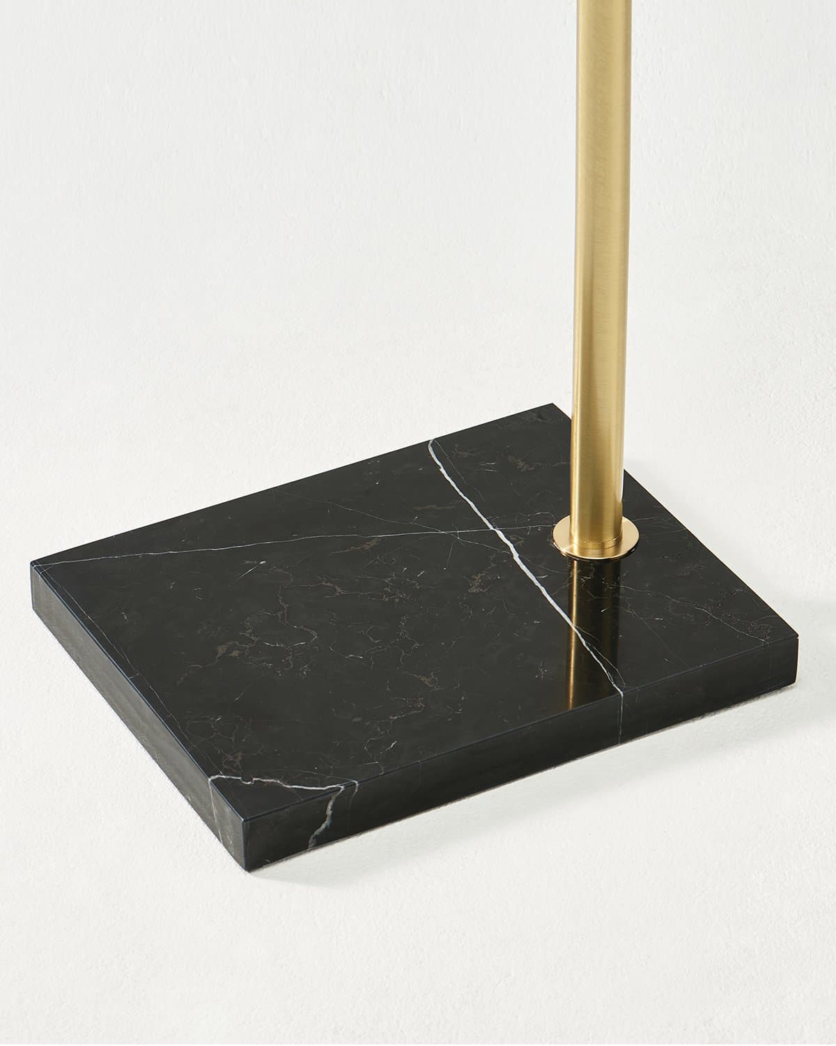 Booglamp Vloerlamp Met Marmeren Voet Messing Zwart 193cm Modern LED | Restfield