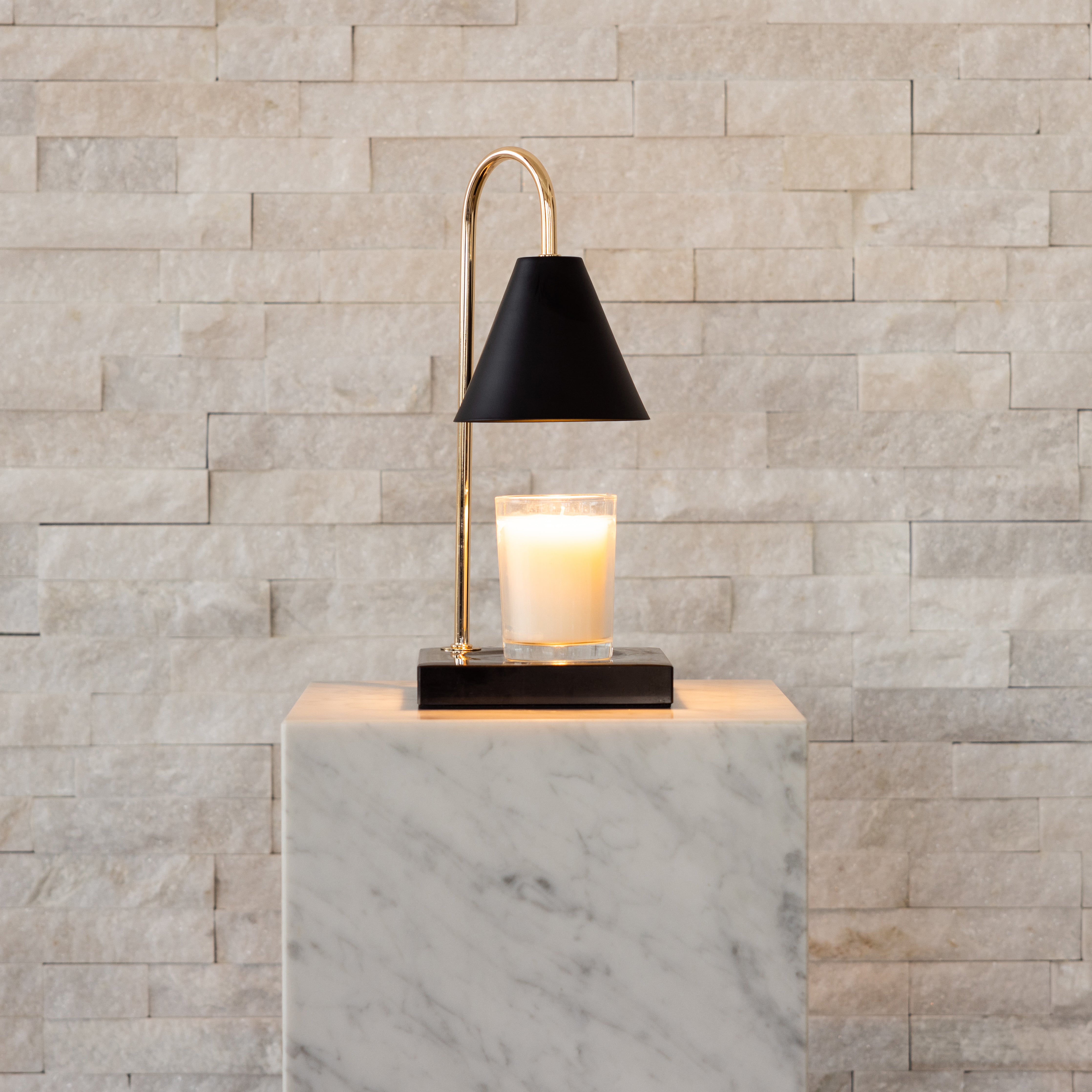 Luxe Kaarsverwarmer Lamp Met Tijdloze Marmeren Afwerking En Vlamloze Warmte | Restfield