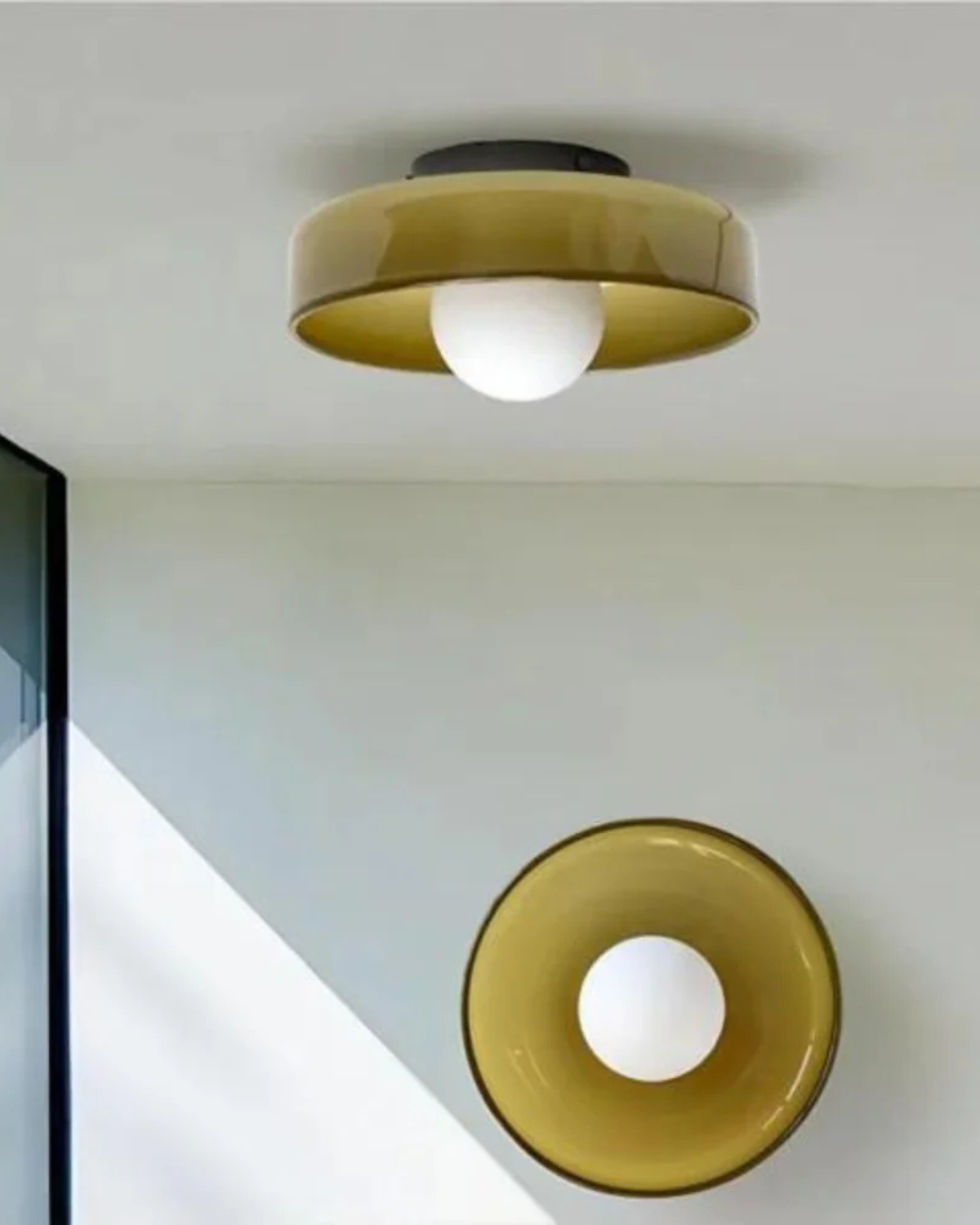 Moderne ronde plafondlamp van glas en ijzer – minimalistische designlamp voor woonkamer en slaapkamer met warme lichtkleur | Restfield