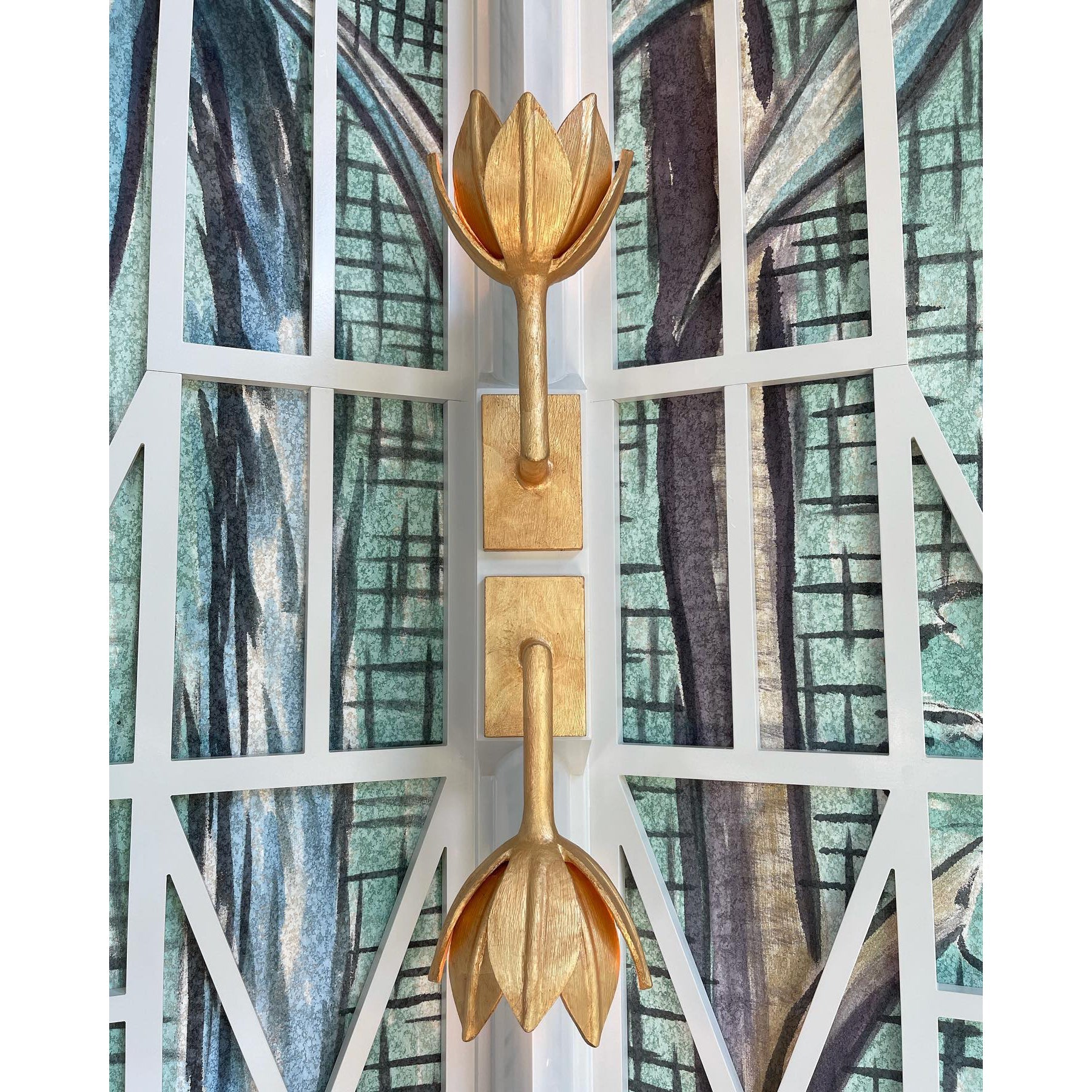 Design Wandlamp met Bloemvorm in Messing en Gips – Artistieke Wandverlichting Geïnspireerd op Giacometti voor Woonkamer en Hal | Restfield