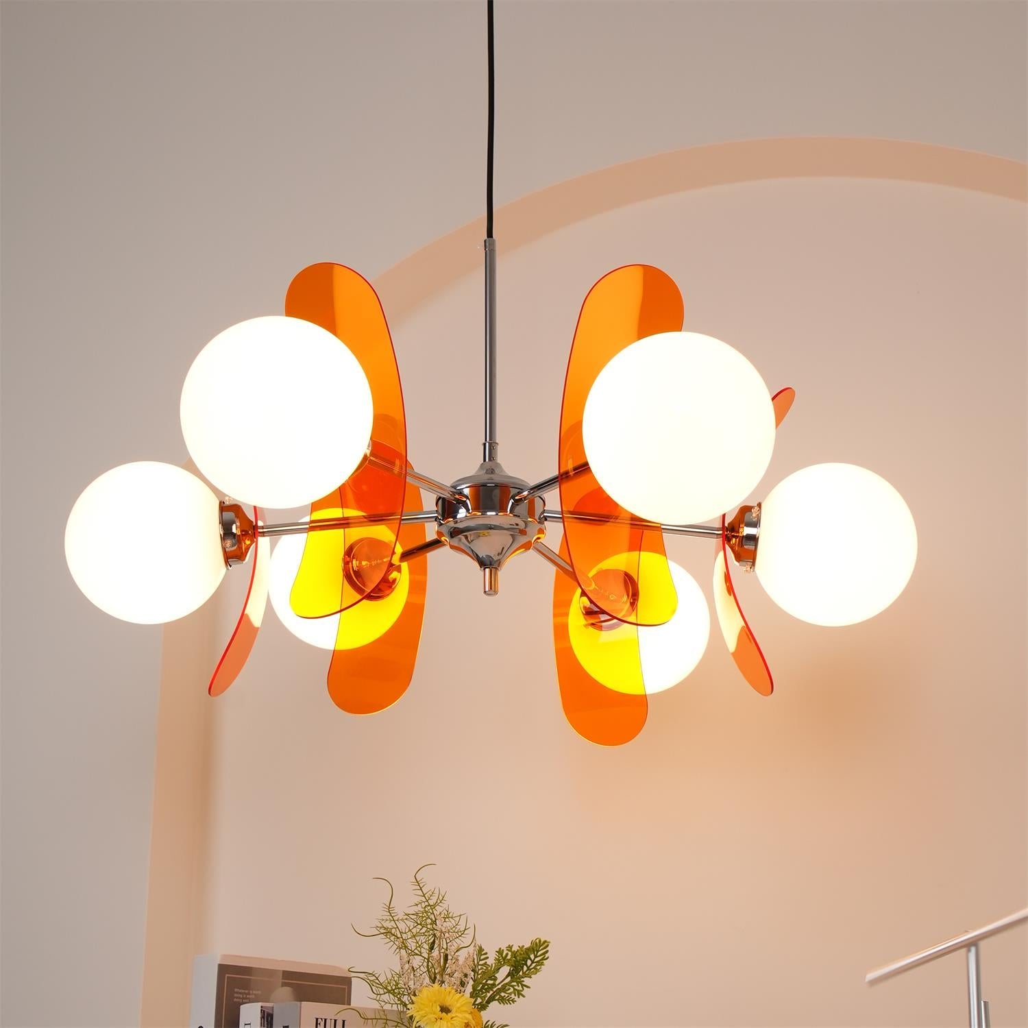 Moderne Sputnik Kroonluchter met Gekleurde Acryl Elementen en Witte Glazen Bollen – Design Hanglamp Meerdere Lichtpunten | Restfield