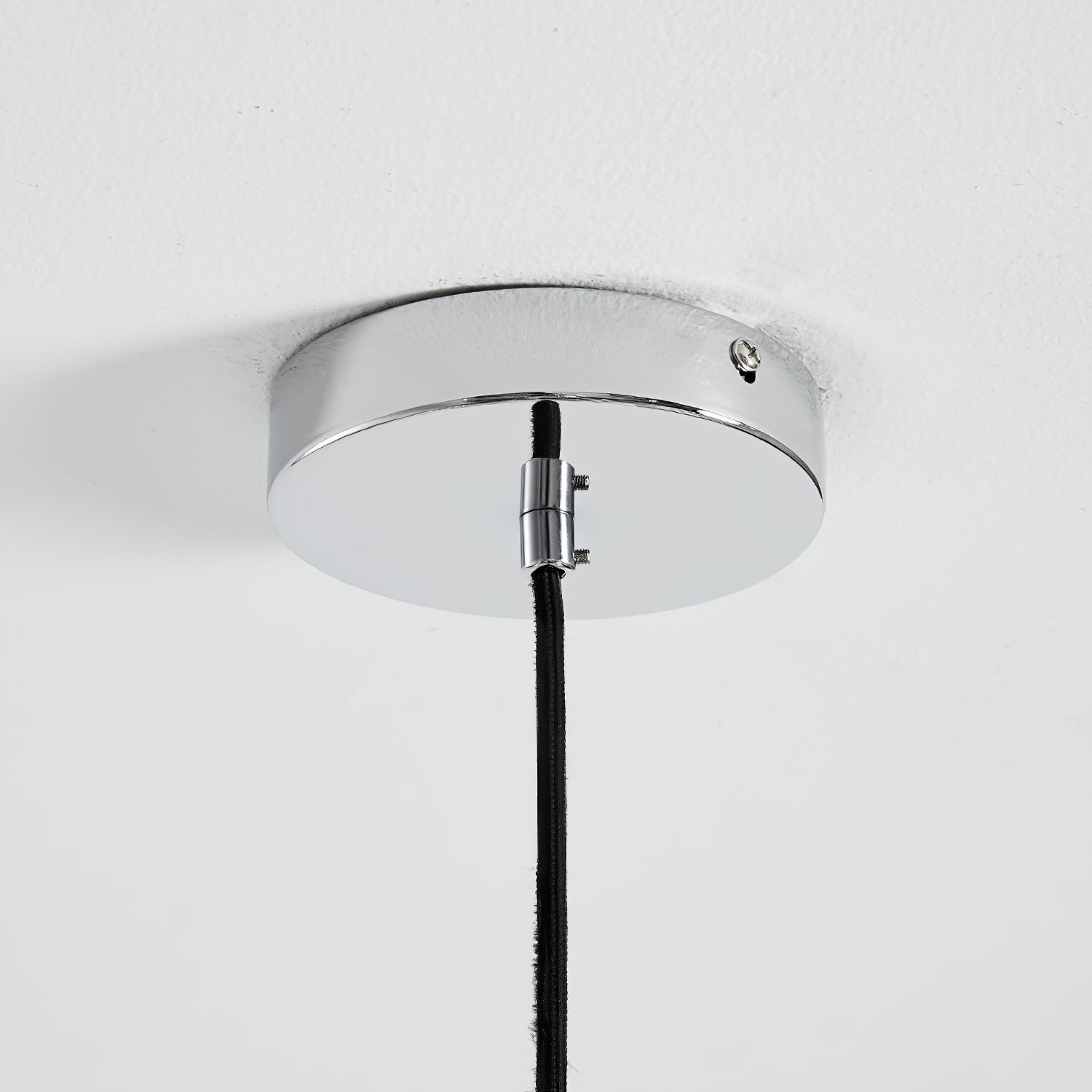 Moderne Sputnik Kroonluchter met Gekleurde Acryl Elementen en Witte Glazen Bollen – Design Hanglamp Meerdere Lichtpunten | Restfield