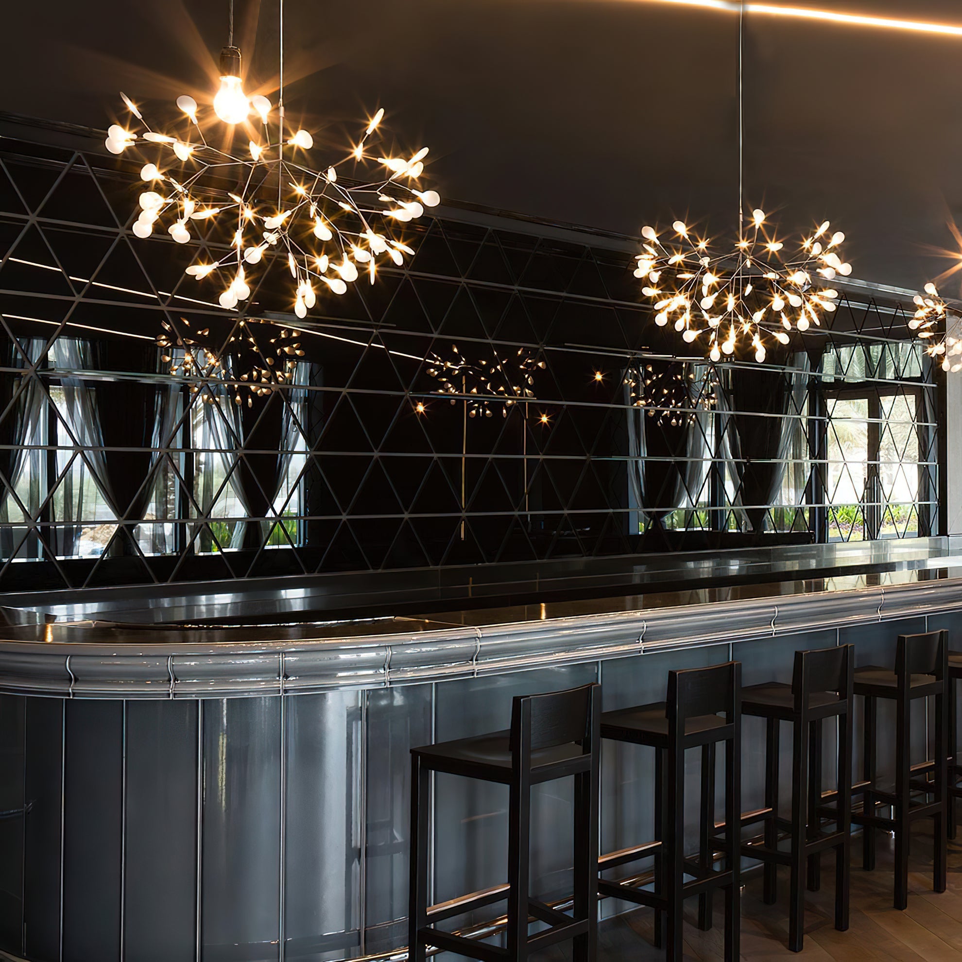 Design Heracleum Kroonluchter met LED Bladeren – Moderne Organische Hanglamp met 30 tot 108 Lichtpunten in Zwart of Roségoud | Restfield