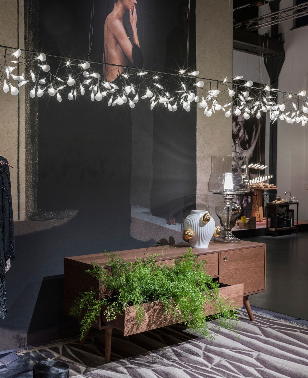 Design Heracleum Kroonluchter met LED Bladeren – Moderne Organische Hanglamp met 30 tot 108 Lichtpunten in Zwart of Roségoud | Restfield