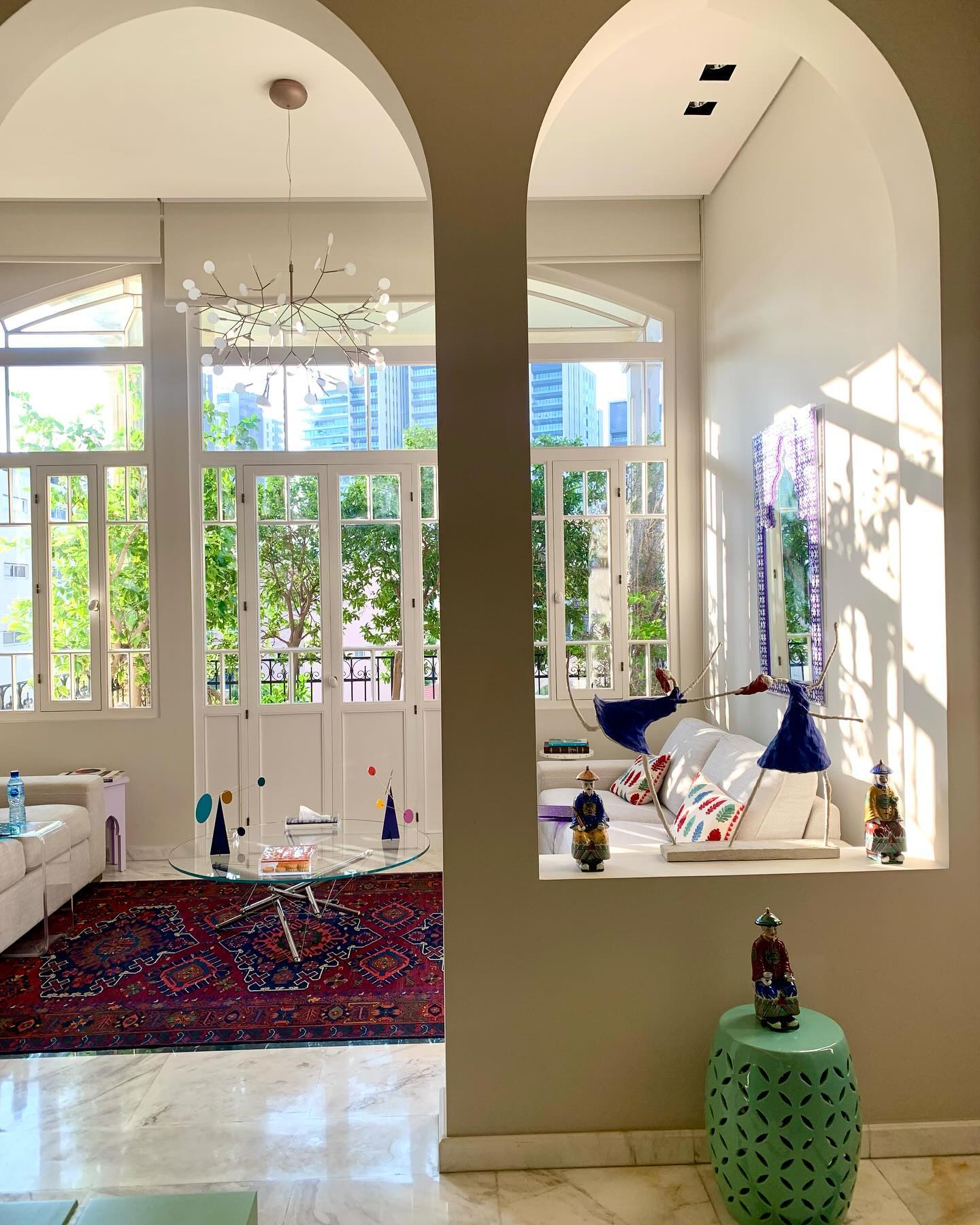 Design Heracleum Kroonluchter met LED Bladeren – Moderne Organische Hanglamp met 30 tot 108 Lichtpunten in Zwart of Roségoud | Restfield