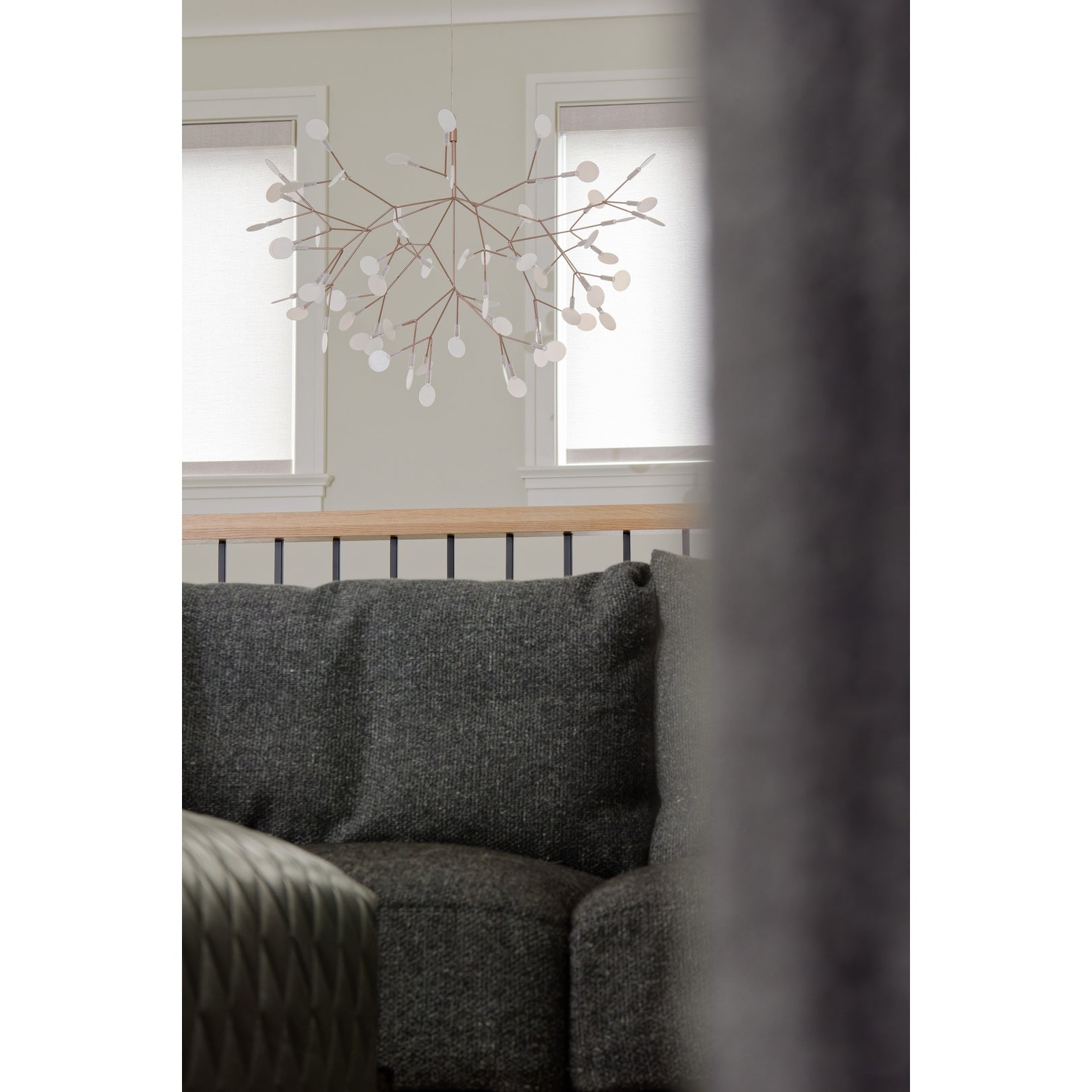 Design Heracleum Kroonluchter met LED Bladeren – Moderne Organische Hanglamp met 30 tot 108 Lichtpunten in Zwart of Roségoud | Restfield