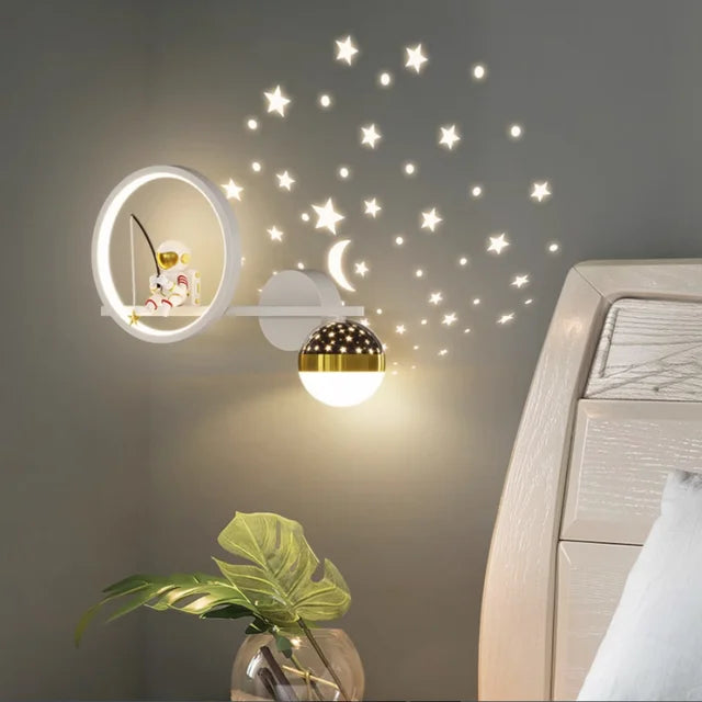 Kinder Wandlamp Met Sterren En Maan Projectie Voor Slaapkamer Zachte Nachtverlichting Met Warme Gloed | Restfield