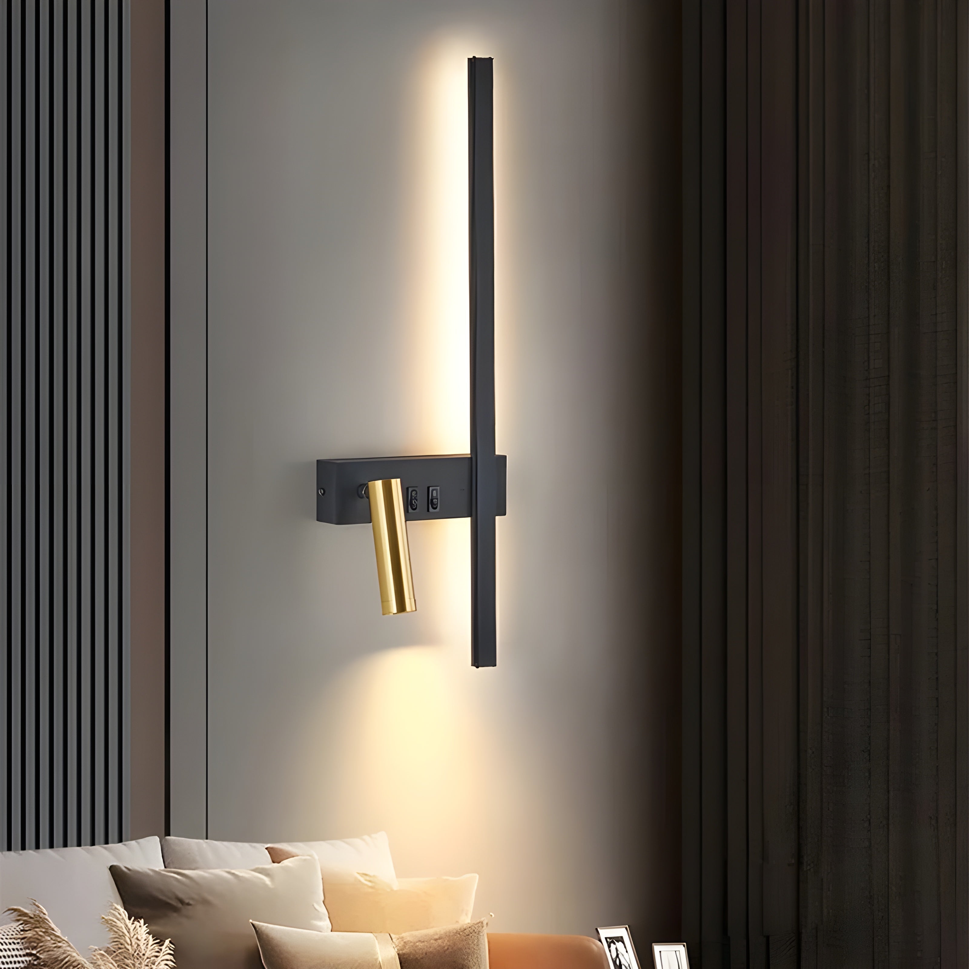 Wandlamp LED Zwart Goud Met Schakelaar Up Down Light | Restfield