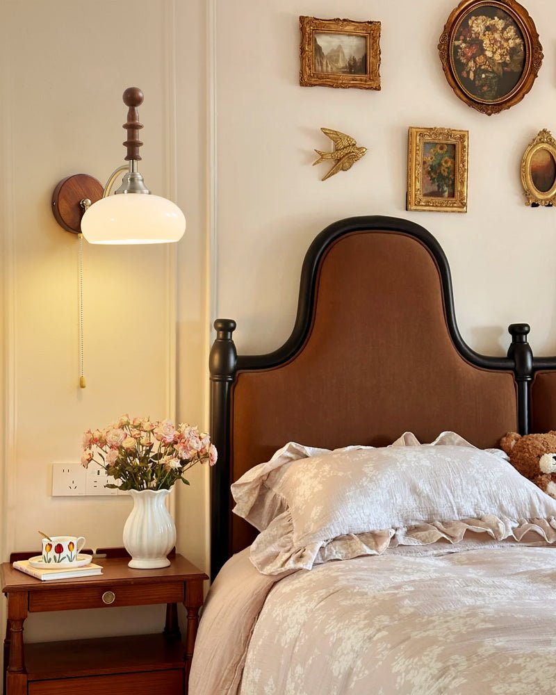 Vintage Wandlamp Met Trekkoord, Walnoot Houten Wandplaat En Opaalglazen Kap | Restfield