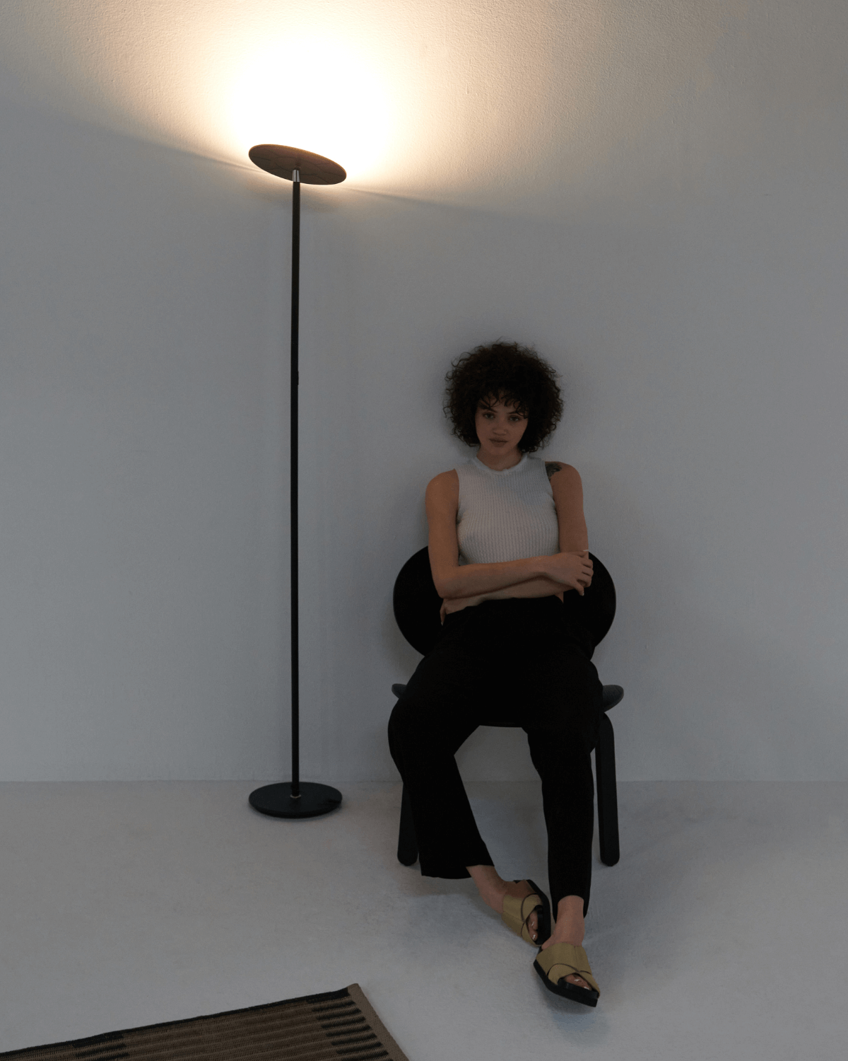 Vloerlamp LED Modern Dimbaar Slank Design Zwart Staande Lamp | Restfield