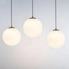 Moderne Witte Globe Hanglamp van Glas met Ronde Bolvorm in Diverse Maten voor Eetkamer en Woonkamer | Restfield