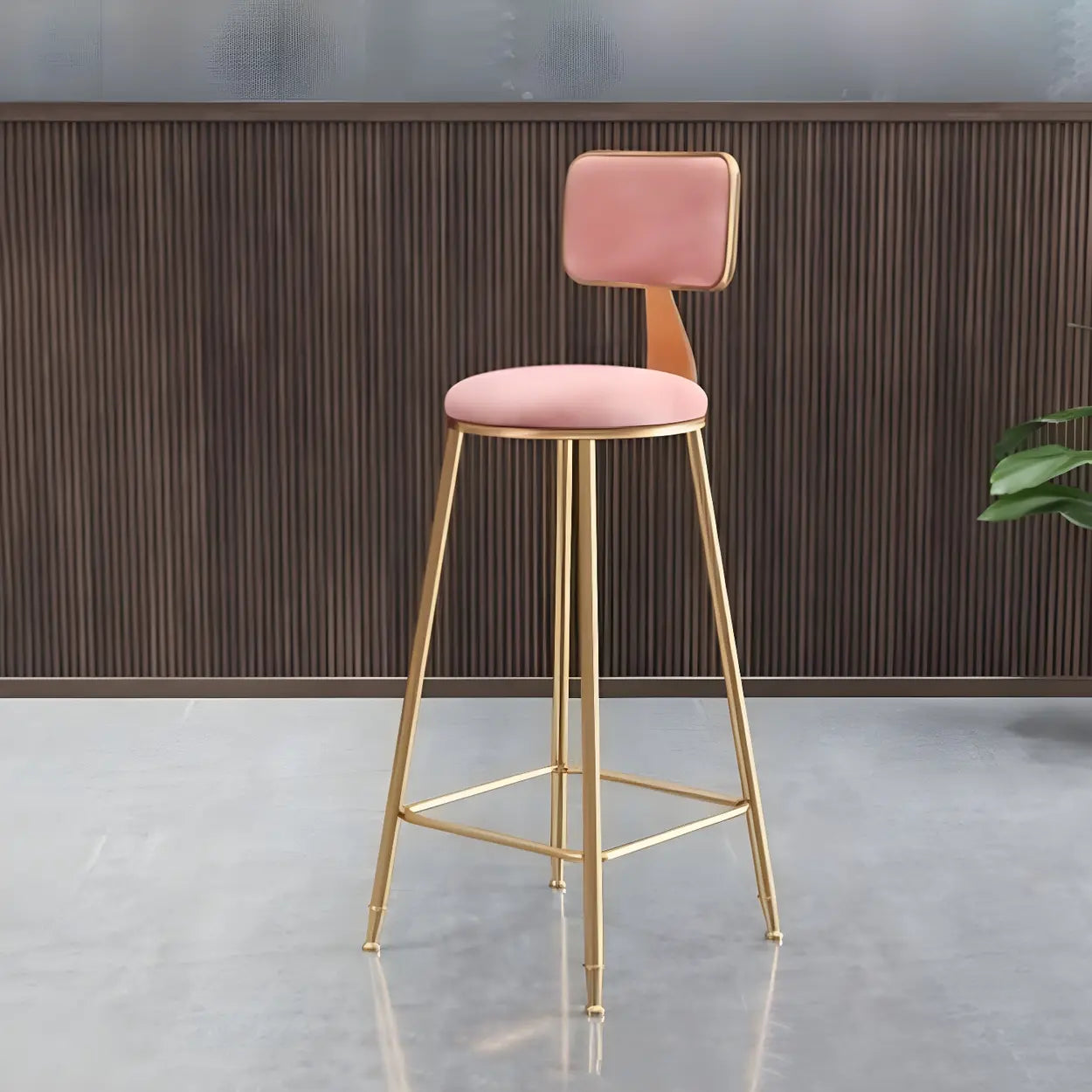 Luxe Velvet Barkruk met Rugleuning en Goudkleurig Metalen Onderstel – Moderne Glam Barstoel voor Keukeneiland en Thuisbar | Restfield