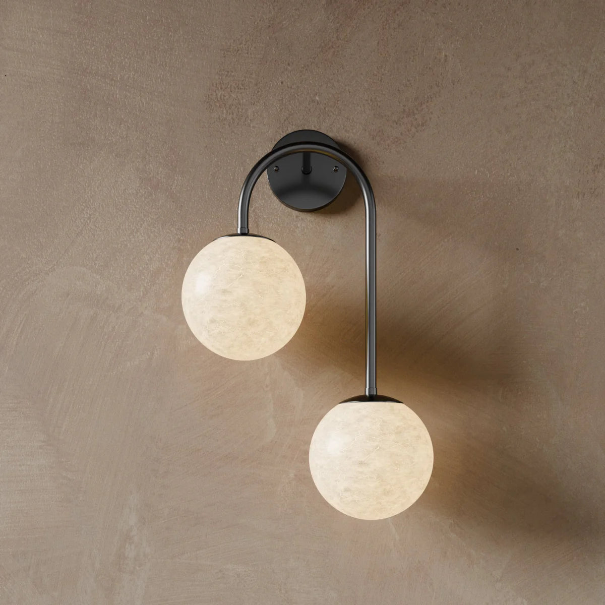 Alabaster Hanglamp Van Natuursteen Met Zachte Warme Gloed En Sculpturaal Design | Restfield
