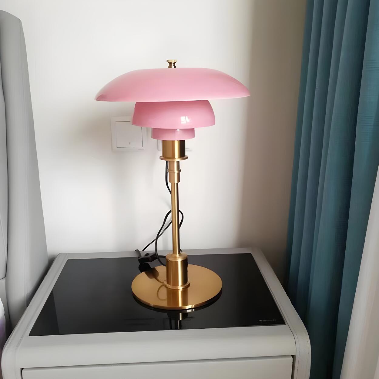 Vintage Tafellamp met Meerlagige Glazen Kap in Amber en Gouden Voet – Moderne Design Bedlamp | Restfield