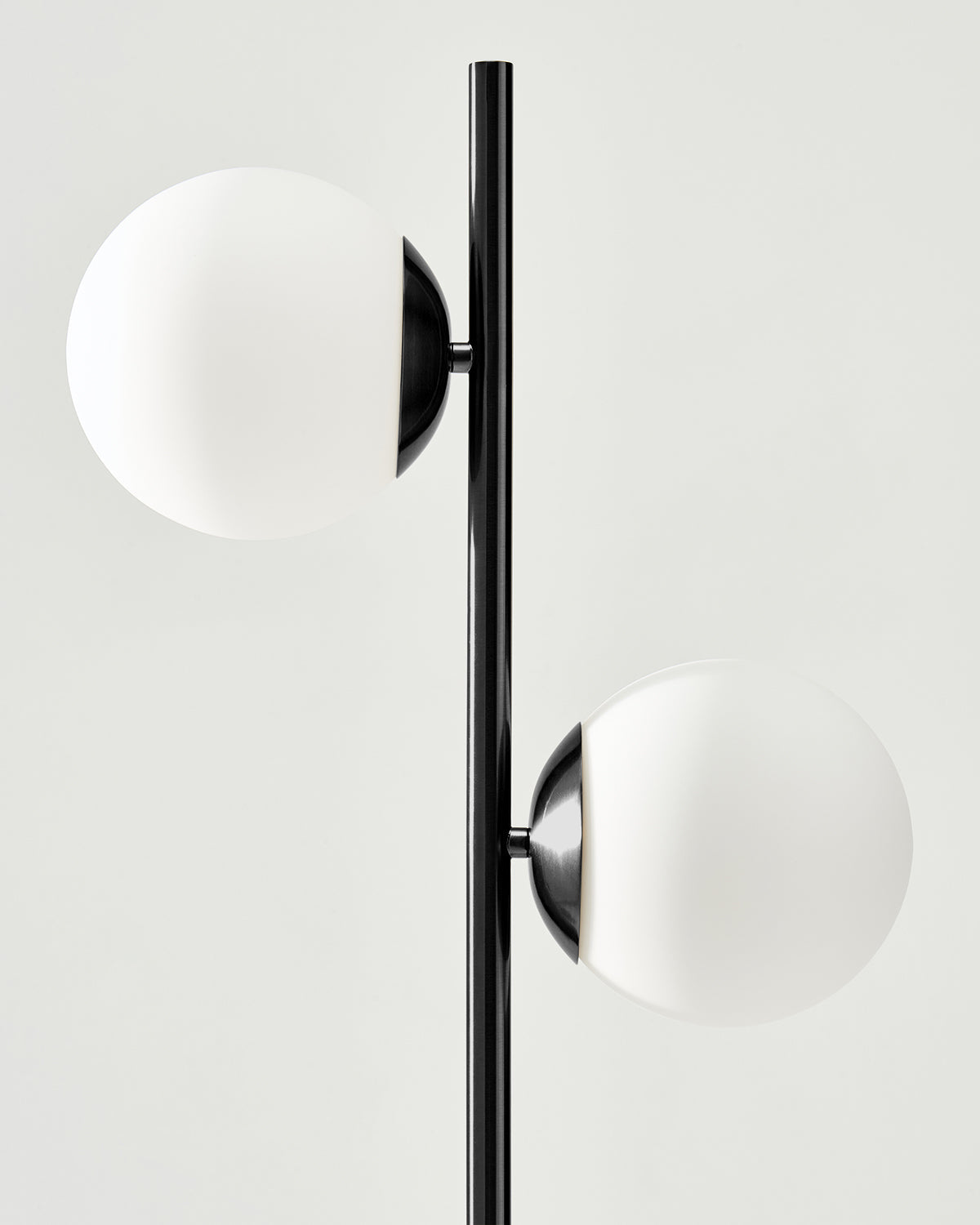 Vloerlamp Met 2 Glazen Bollen LED 165cm Modern Zwart | Restfield