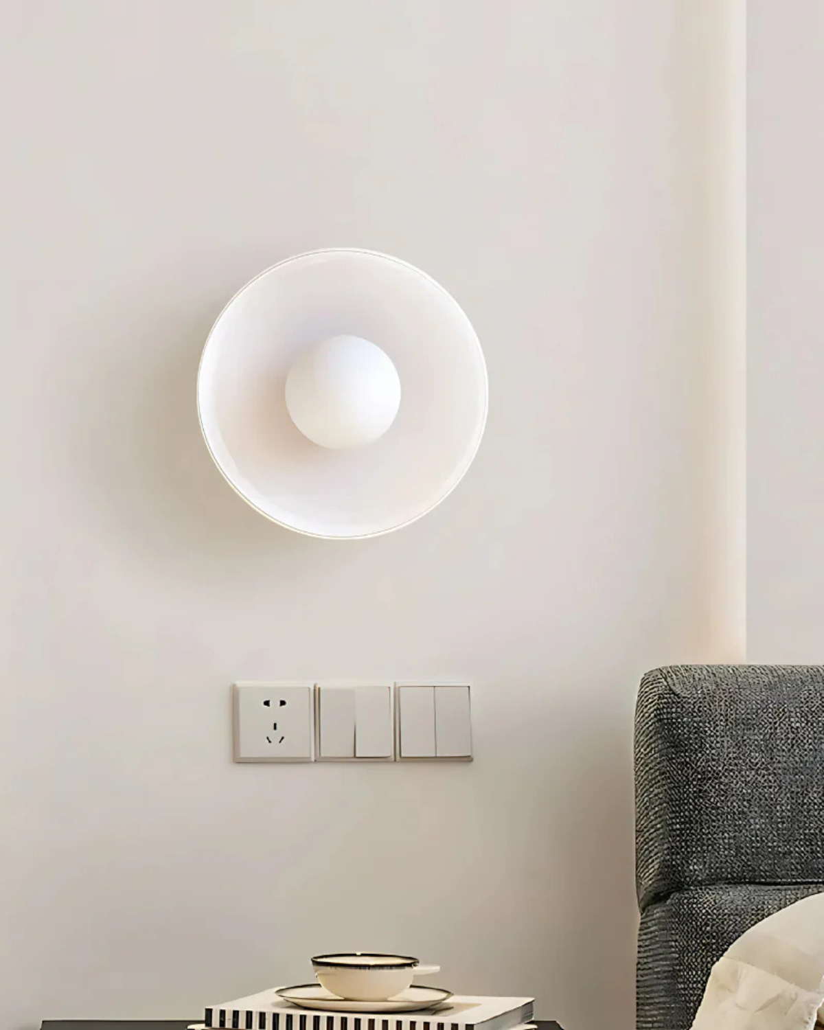 Moderne ronde plafondlamp van glas en ijzer – minimalistische designlamp voor woonkamer en slaapkamer met warme lichtkleur | Restfield