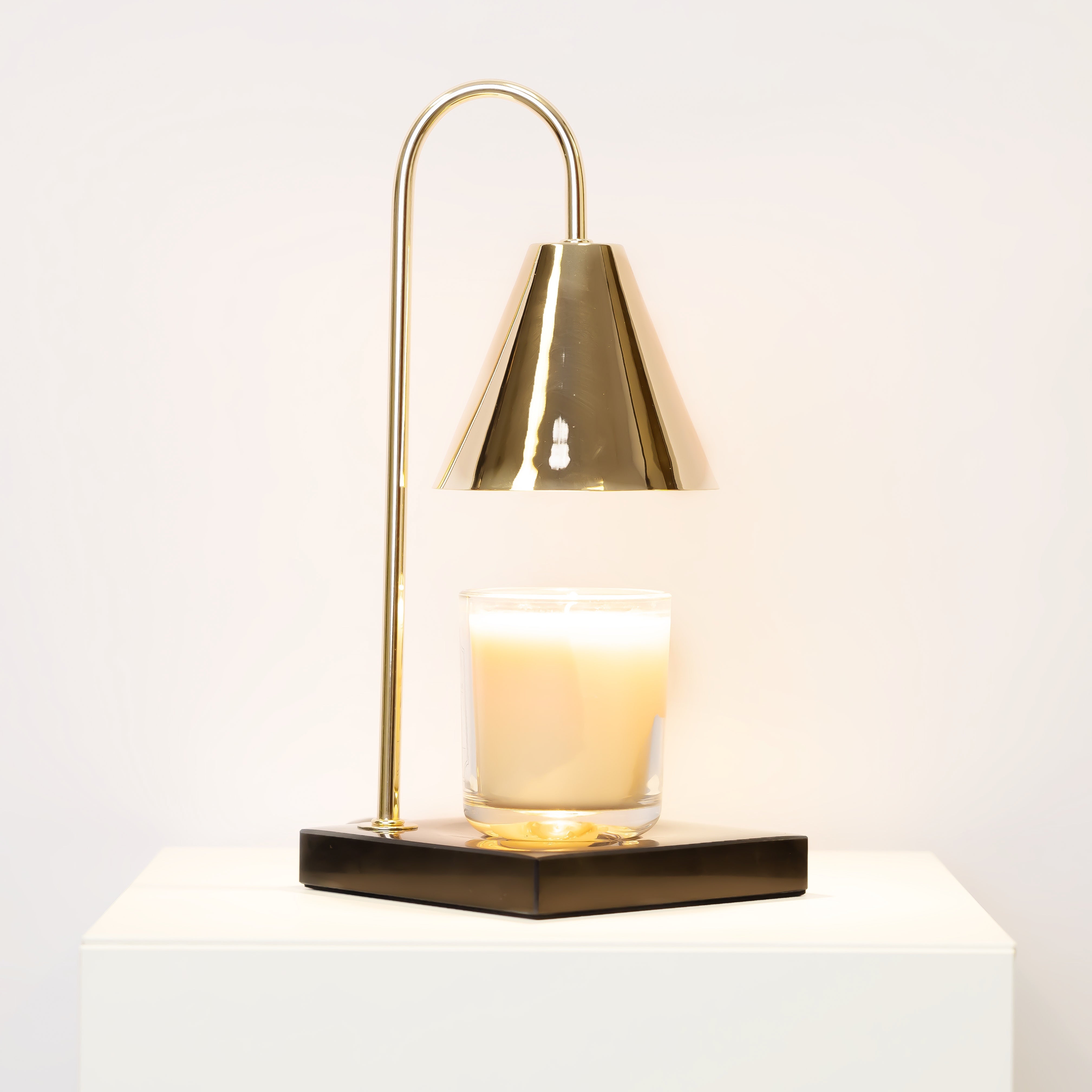 Luxe Kaarsverwarmer Lamp Met Tijdloze Marmeren Afwerking En Vlamloze Warmte | Restfield