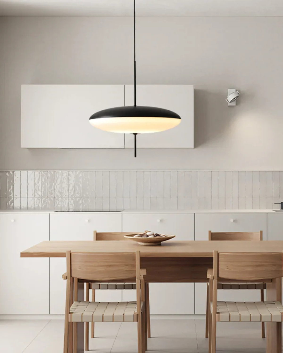 Moderne Hanglamp Met Zwevend Design In Acryl En Metaal Met Warme Diffuse Verlichting | Restfield