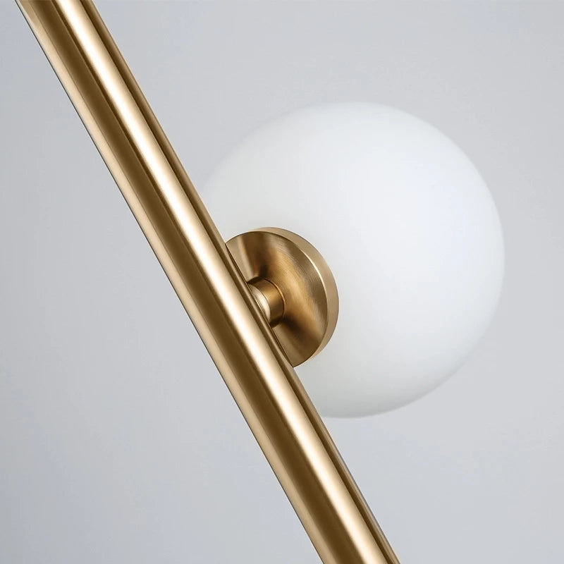 Scandinavische Minimalistische Staande Lamp Met Glazen Bollen En Warm Licht | Restfield
