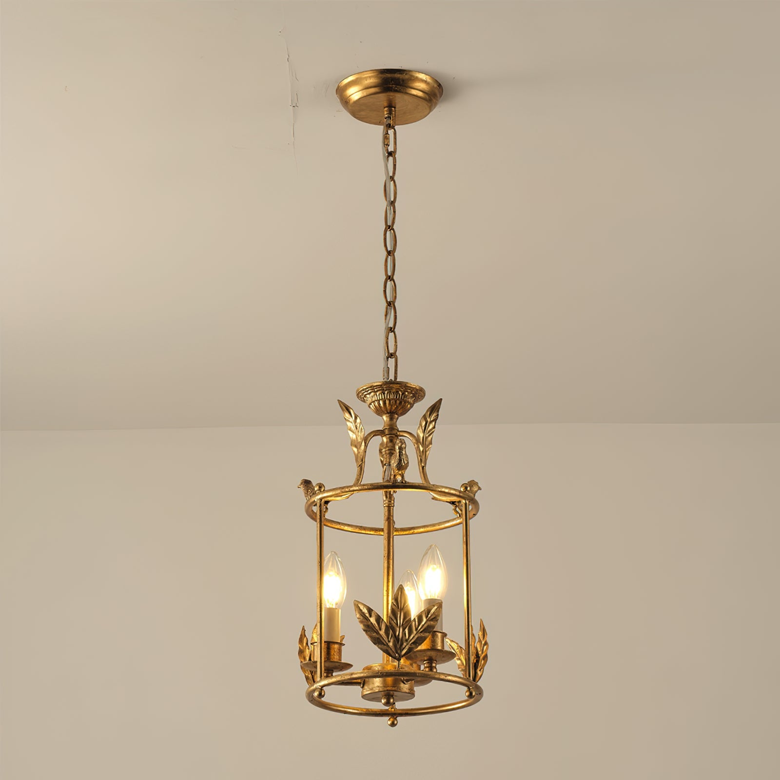 Barok Lantaarn Hanglamp met Vogel- en Bladdetails – Klassieke 3-Lichts Plafondlamp in Goud of Brons | Restfield