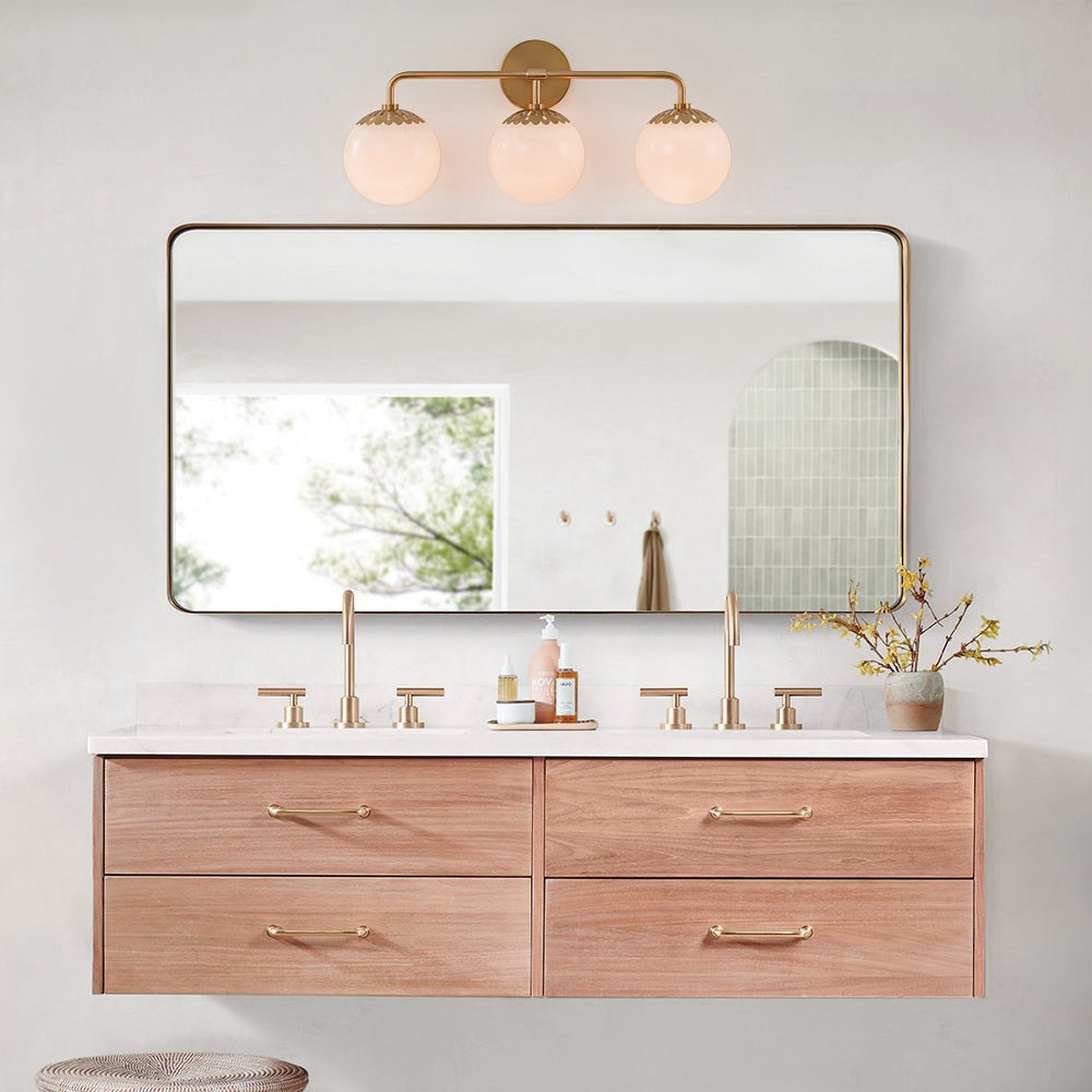 Art Deco Wandlamp met Bloemkap en Glazen Bol – Design Wandverlichting in Messing, Zwart of Nikkel voor Woonkamer en Badkamer | Restfield