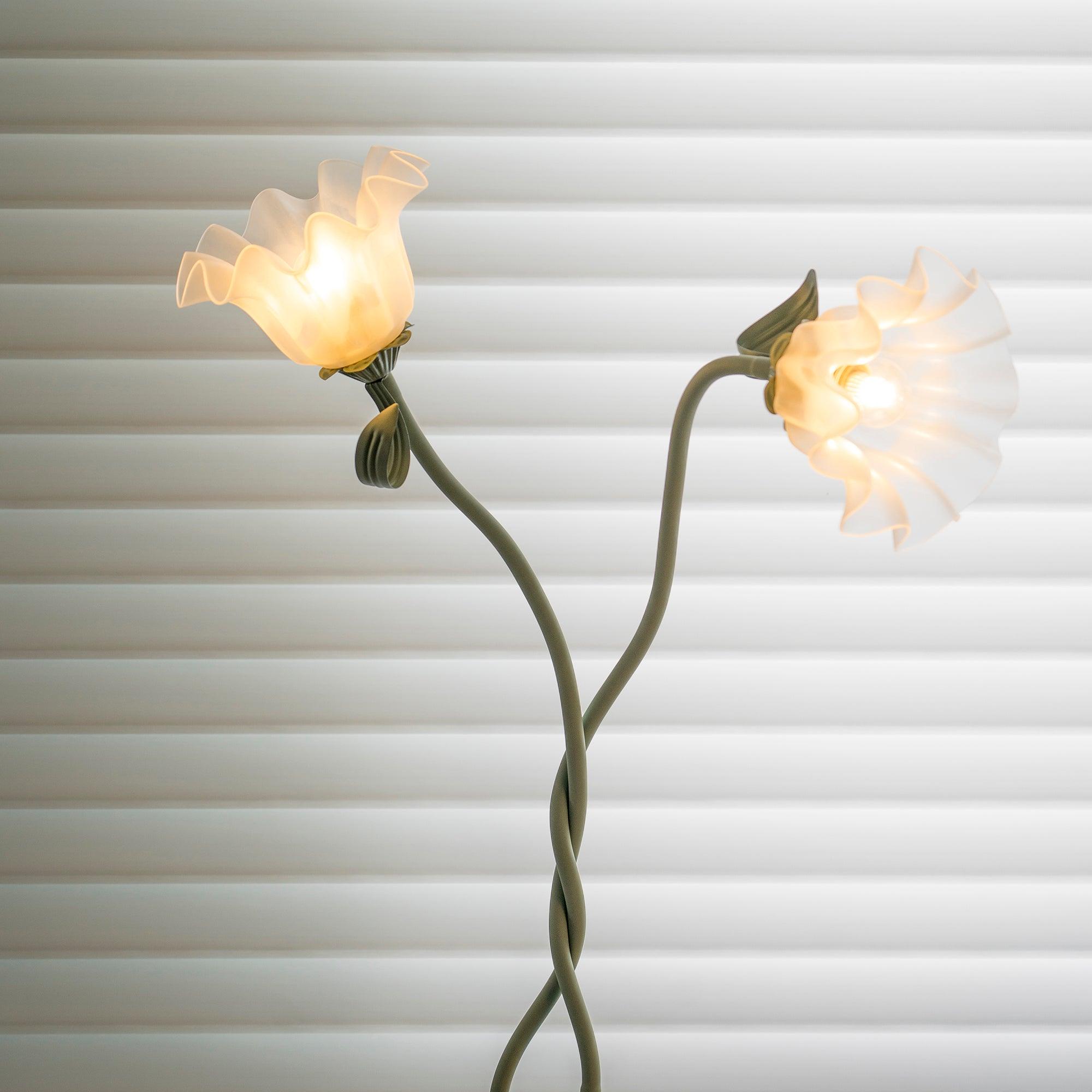 Bloemvormige vloerlamp met sculpturaal design | Restfield