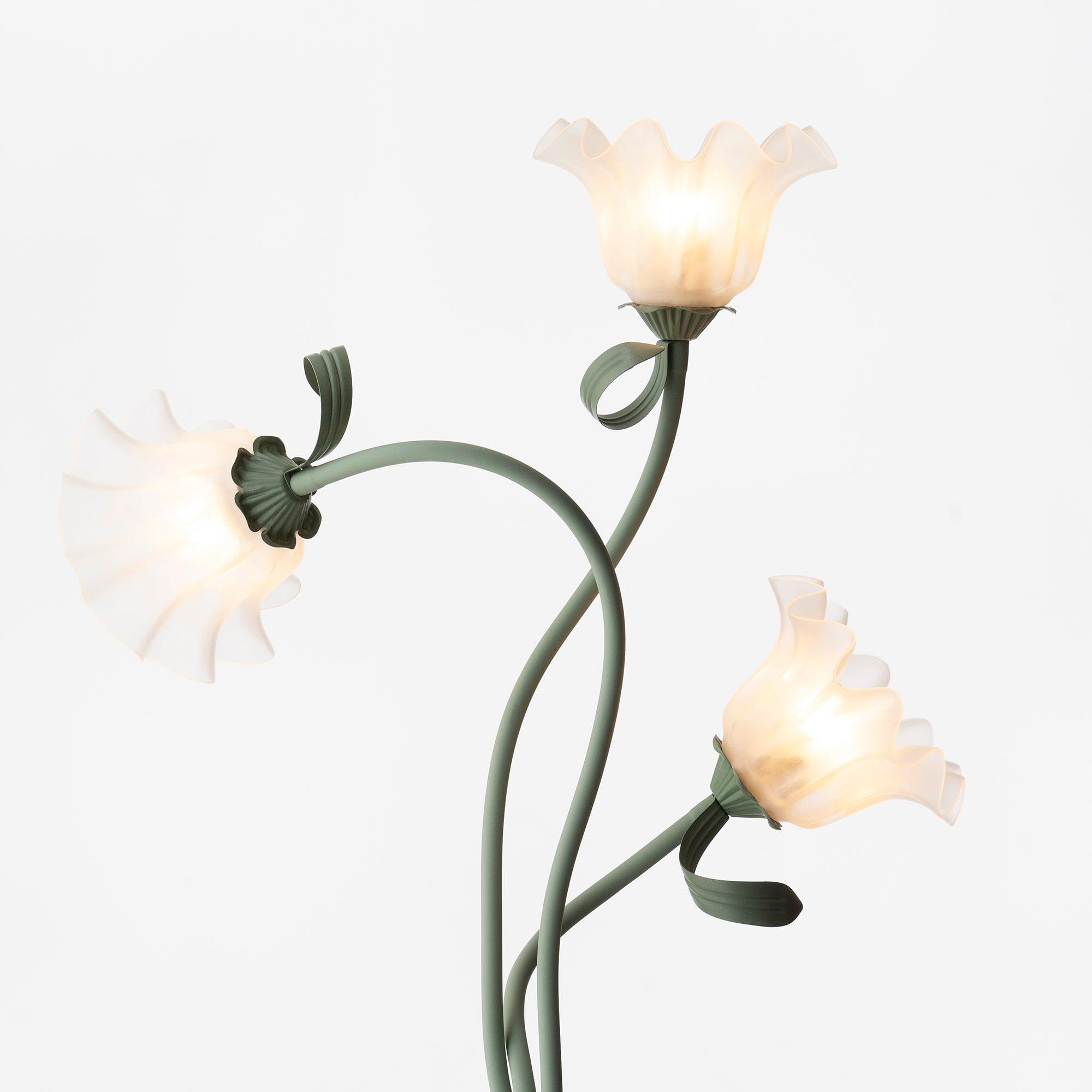 Bloemvormige vloerlamp met sculpturaal design | Restfield