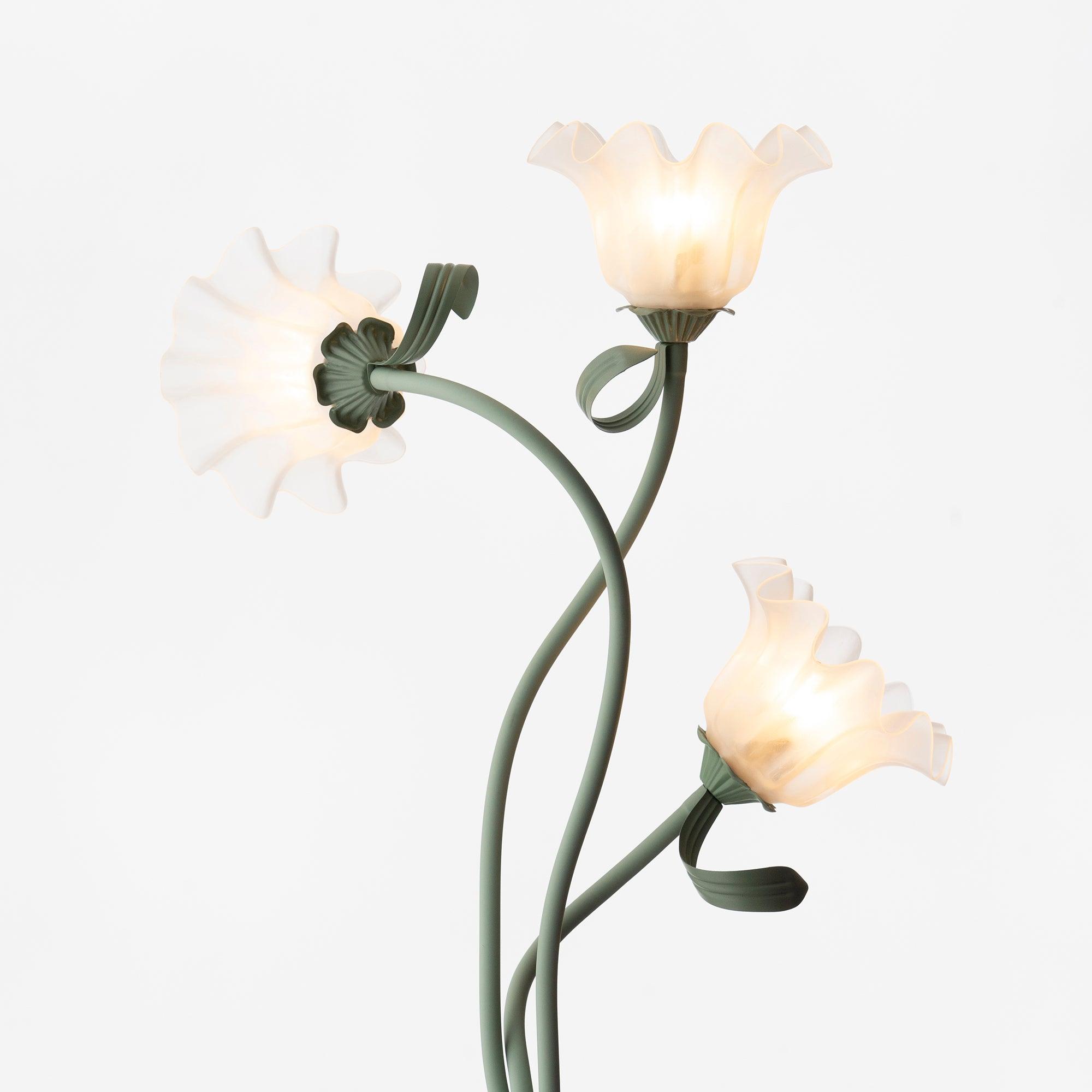 Bloemvormige vloerlamp met sculpturaal design | Restfield