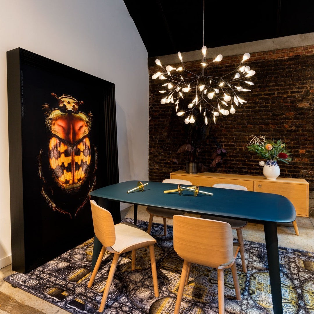 Design Heracleum Kroonluchter met LED Bladeren – Moderne Organische Hanglamp met 30 tot 108 Lichtpunten in Zwart of Roségoud | Restfield