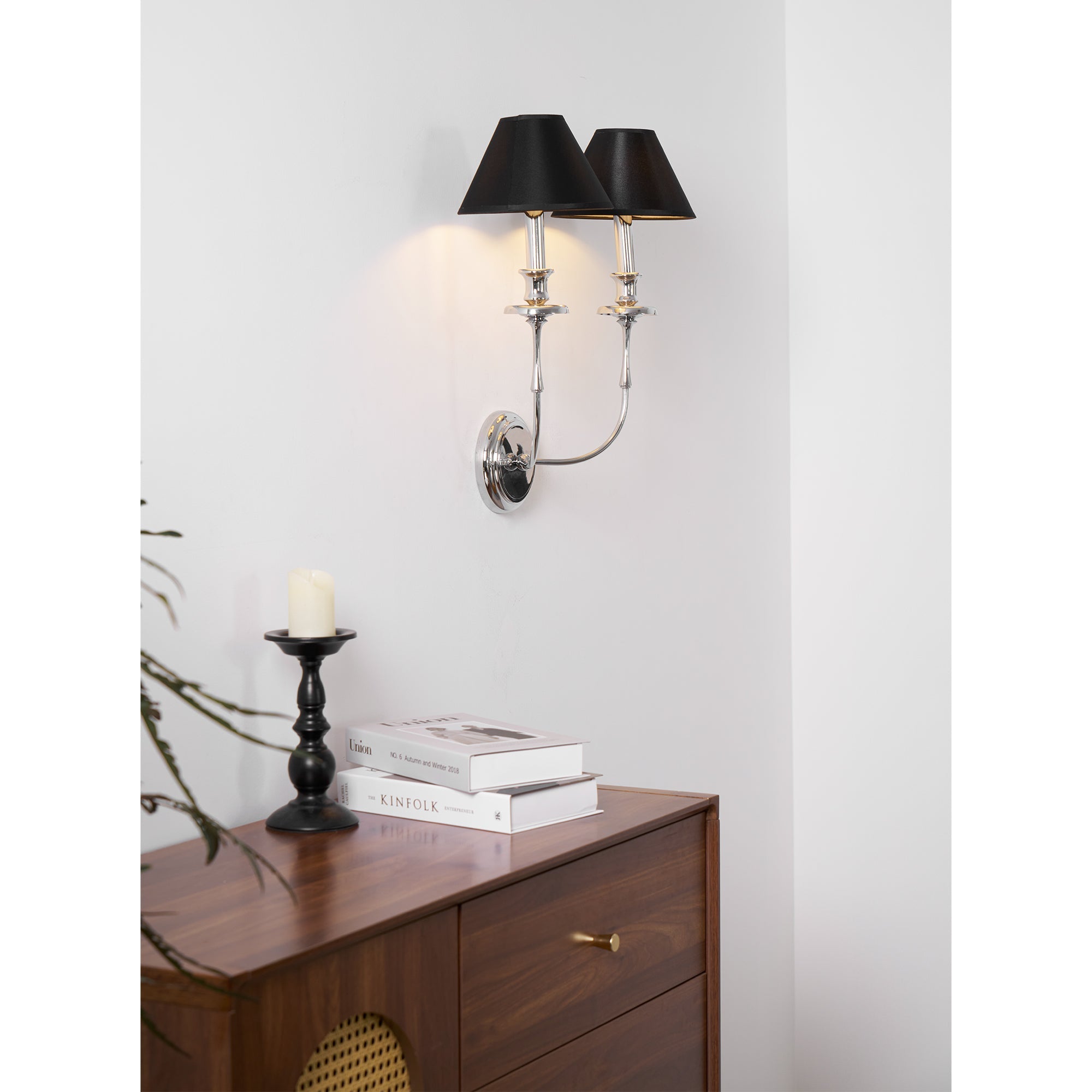 Moderne Wandlamp met Zwarte Stoffen Kap in Messing, Nikkel of Zwart – 1 of 2 Lichtpunten Design Verlichting | Restfield
