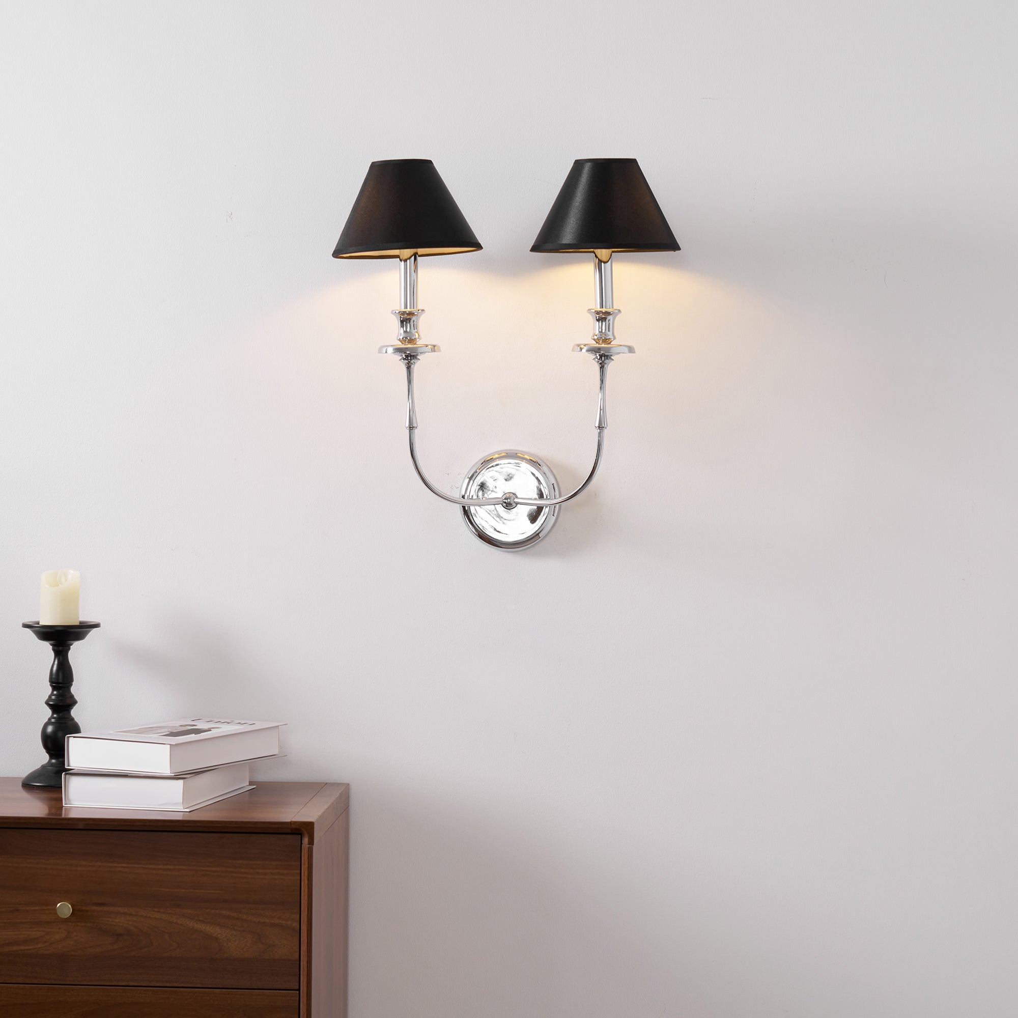 Moderne Wandlamp met Zwarte Stoffen Kap in Messing, Nikkel of Zwart – 1 of 2 Lichtpunten Design Verlichting | Restfield