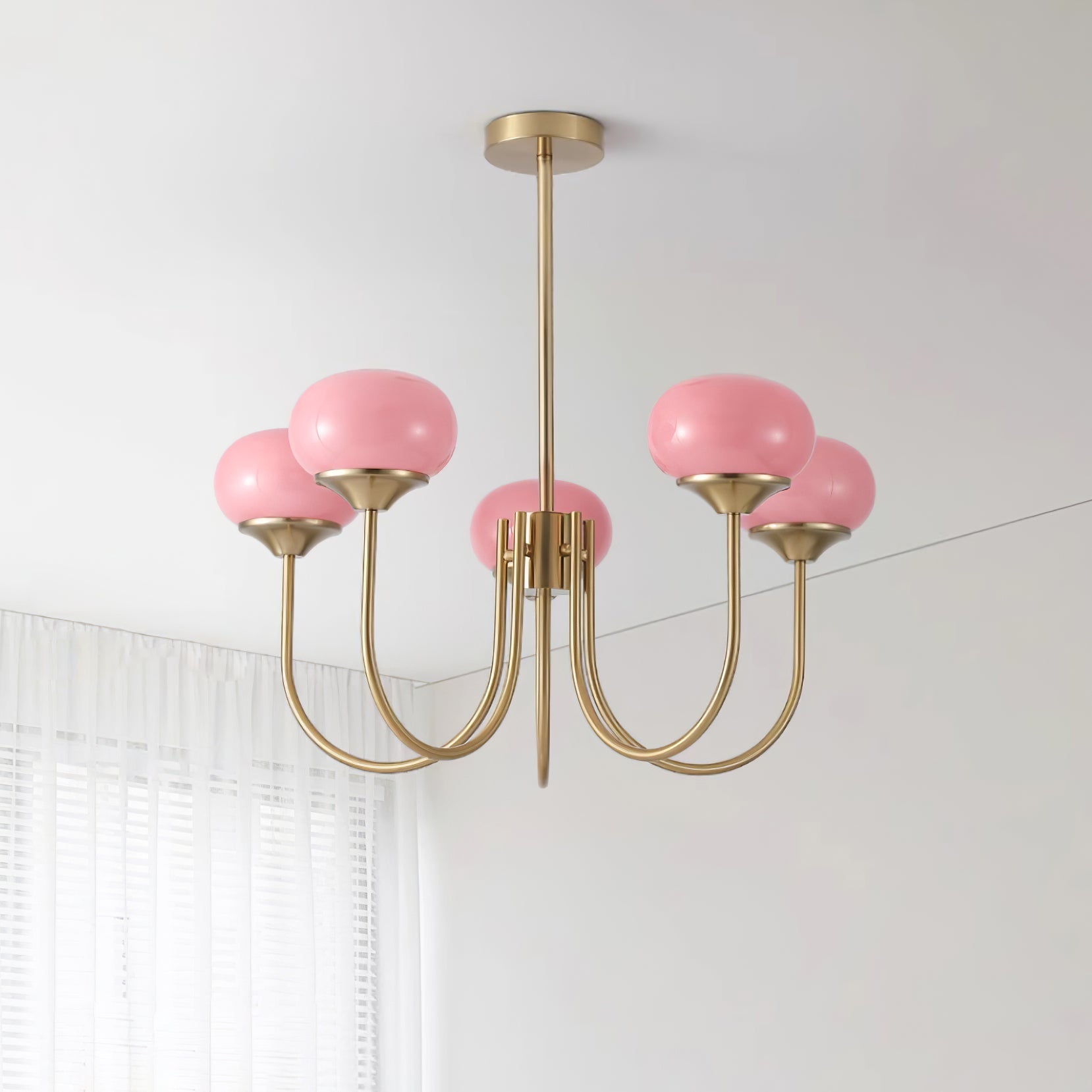 Glazen Kroonluchter Met Roze Witte Of Creme Bollen En Gouden Of Chromen Frame Moderne Design Kroonluchter Met 3 Of 5 Lichtpunten Voor Woonkamer En Eetkamer | Restfield