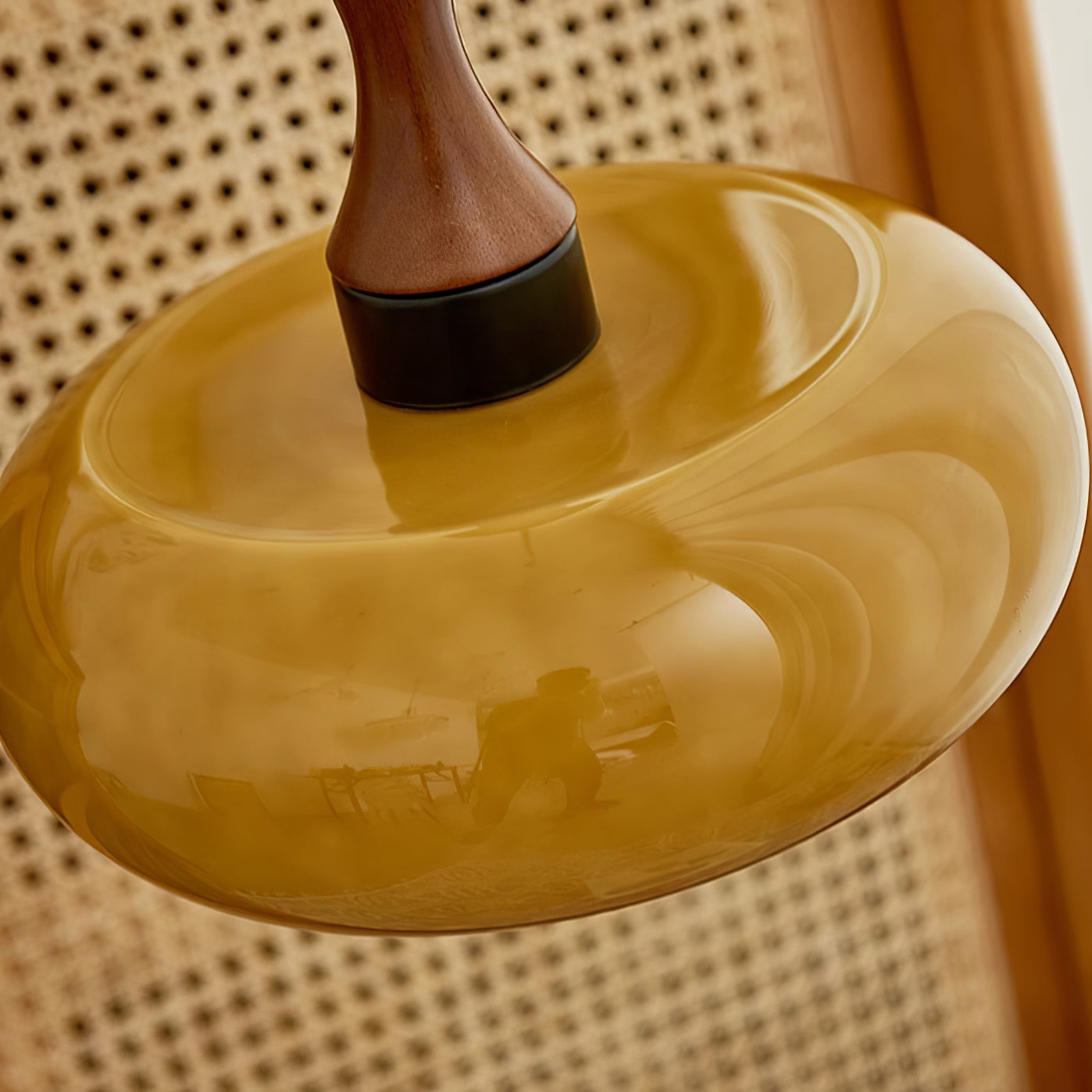 Amber glazen hanglamp – warme sfeerverlichting voor woonkamer en eetkamer | Restfield