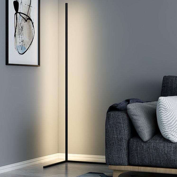 Moderne Hoek Vloerlamp Met Geïntegreerde LED Verlichting En Slim Ruimtebesparend Design | Restfield