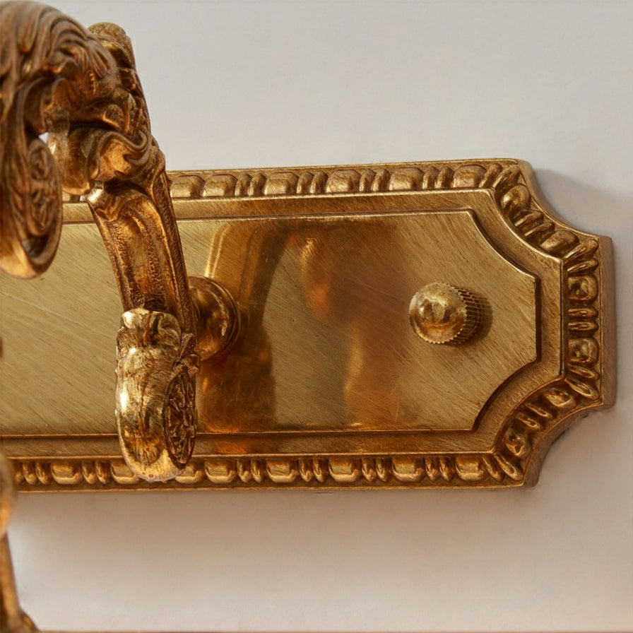 Messing Schilderij Wandlamp met Geïntegreerde Verlichting – Luxe Galerijverlichting in Antiek Messing | Restfield