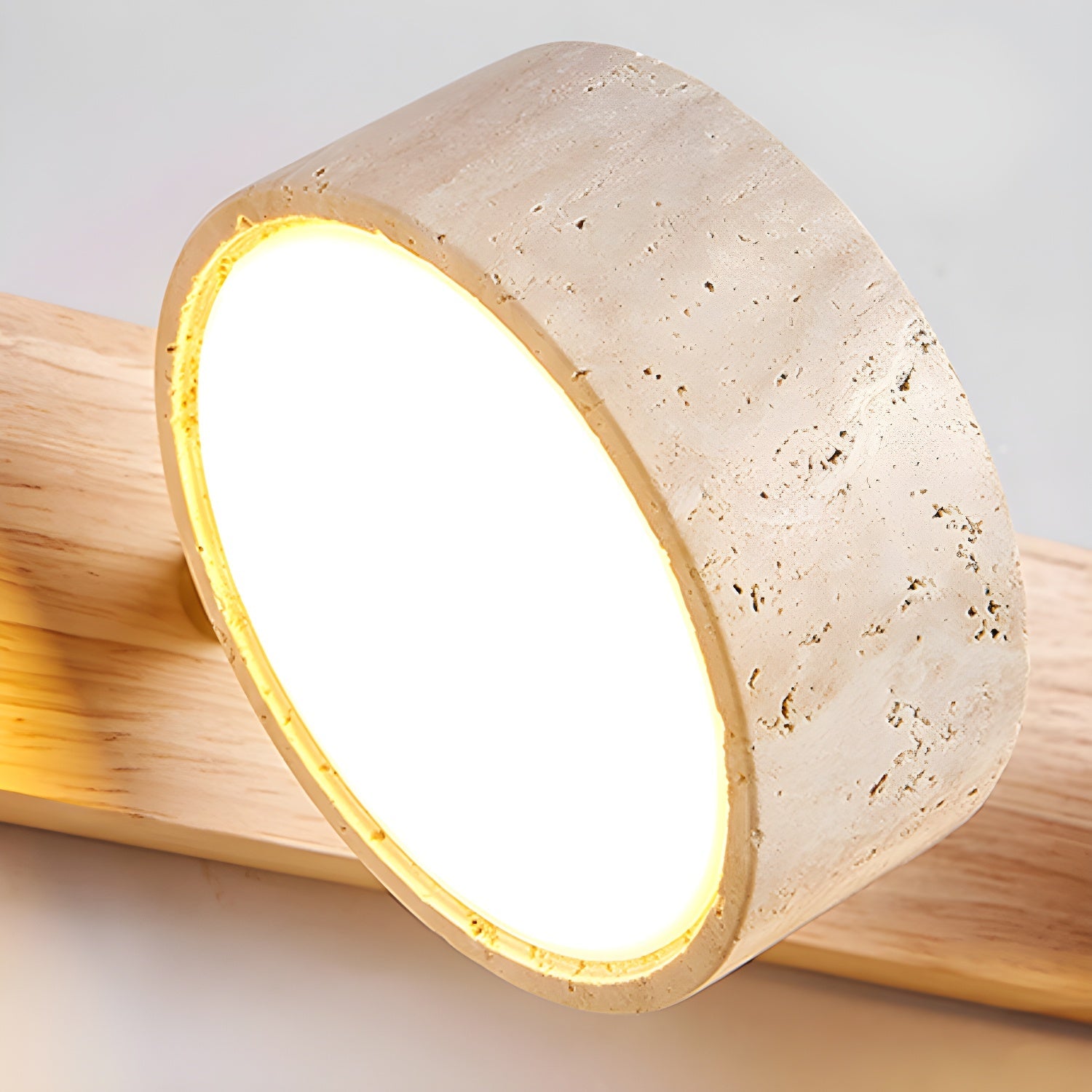 Travertijn Wandlamp Met Houten Basis En Dubbele LED Lichtbron Natuurlijke Steen Design Wandverlichting Voor Slaapkamer Hal En Woonkamer | Restfield