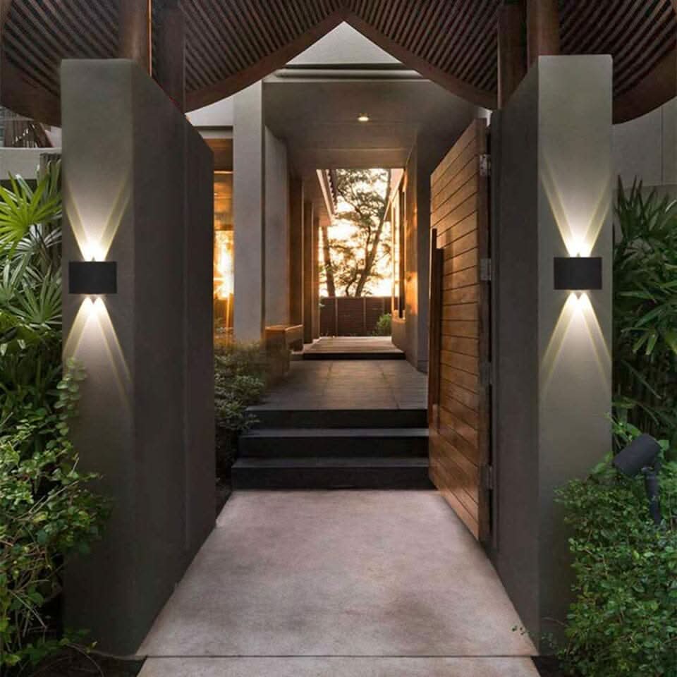 Waterdichte led buitenwandlamp met modern aluminium design en up & downlight | Restfield