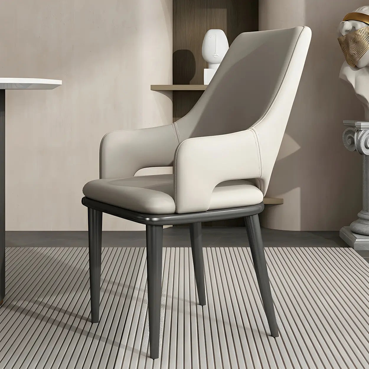 Moderne Eetkamerstoel met Armleuningen in Kunstleer en Zwart Metalen Onderstel – Comfortabele Design Stoel voor Eetkamer of Kantoor | Restfield