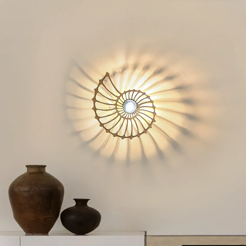 Decoratieve LED Wandlamp met Nautilus Design – Sfeervolle Wandverlichting | Restfield