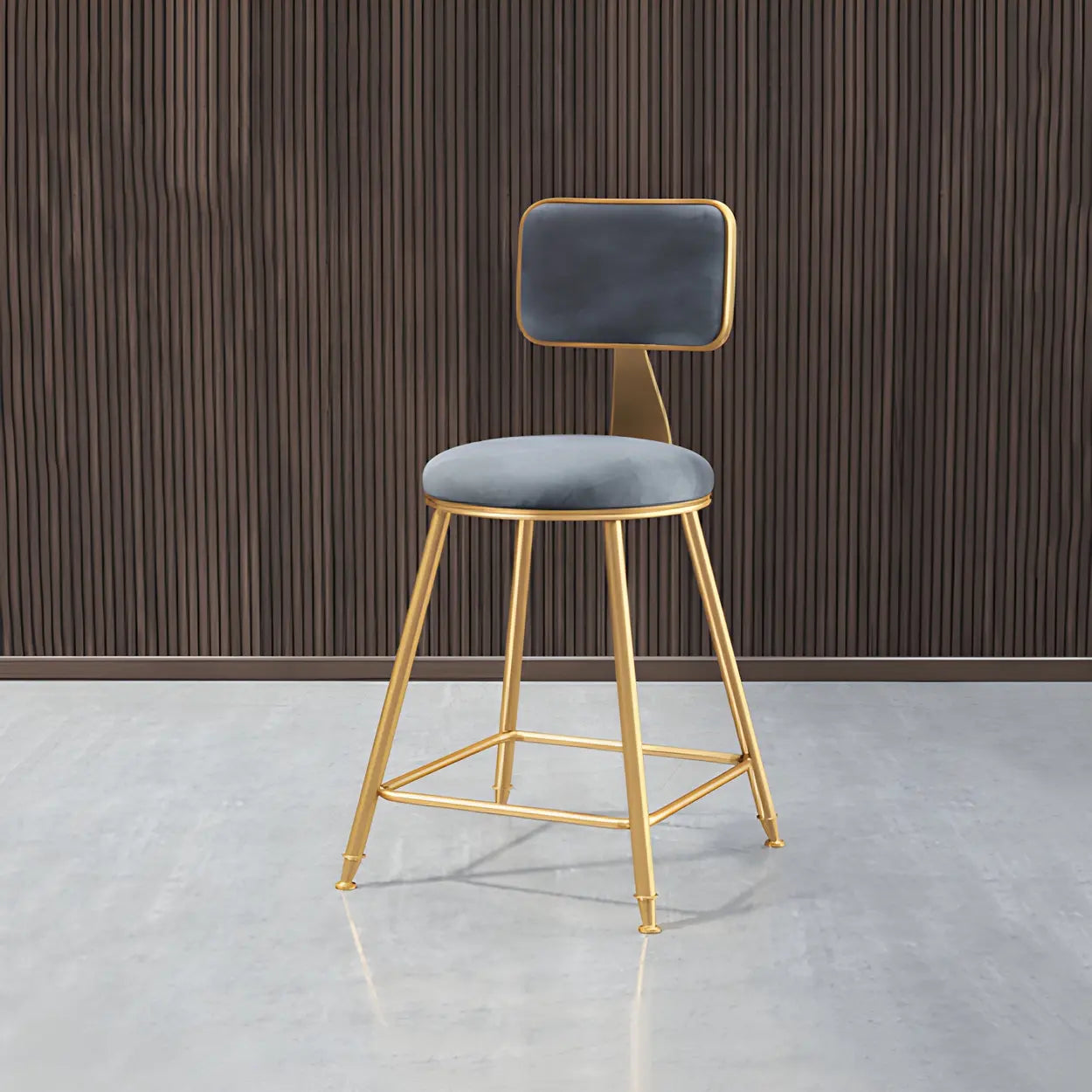 Luxe Velvet Barkruk met Rugleuning en Goudkleurig Metalen Onderstel – Moderne Glam Barstoel voor Keukeneiland en Thuisbar | Restfield