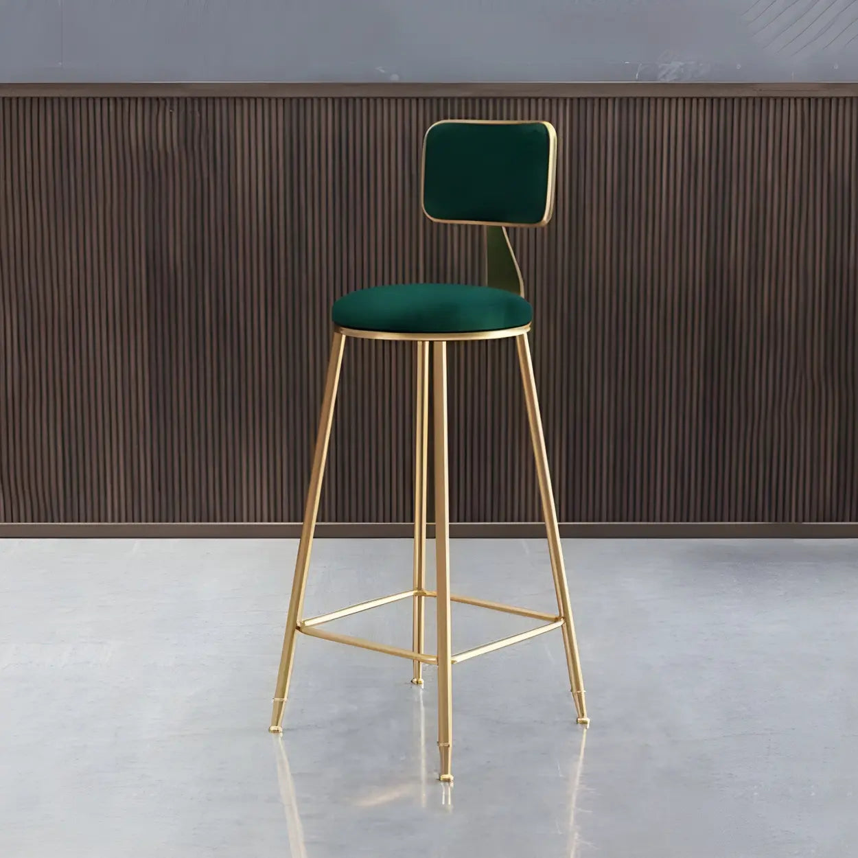 Luxe Velvet Barkruk met Rugleuning en Goudkleurig Metalen Onderstel – Moderne Glam Barstoel voor Keukeneiland en Thuisbar | Restfield