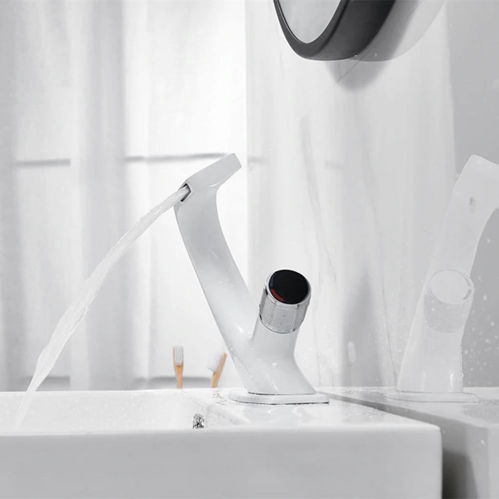 Wastafelkraan Met Waterval Uitloop En Éénhendel Design Voor Badkamer | Restfield