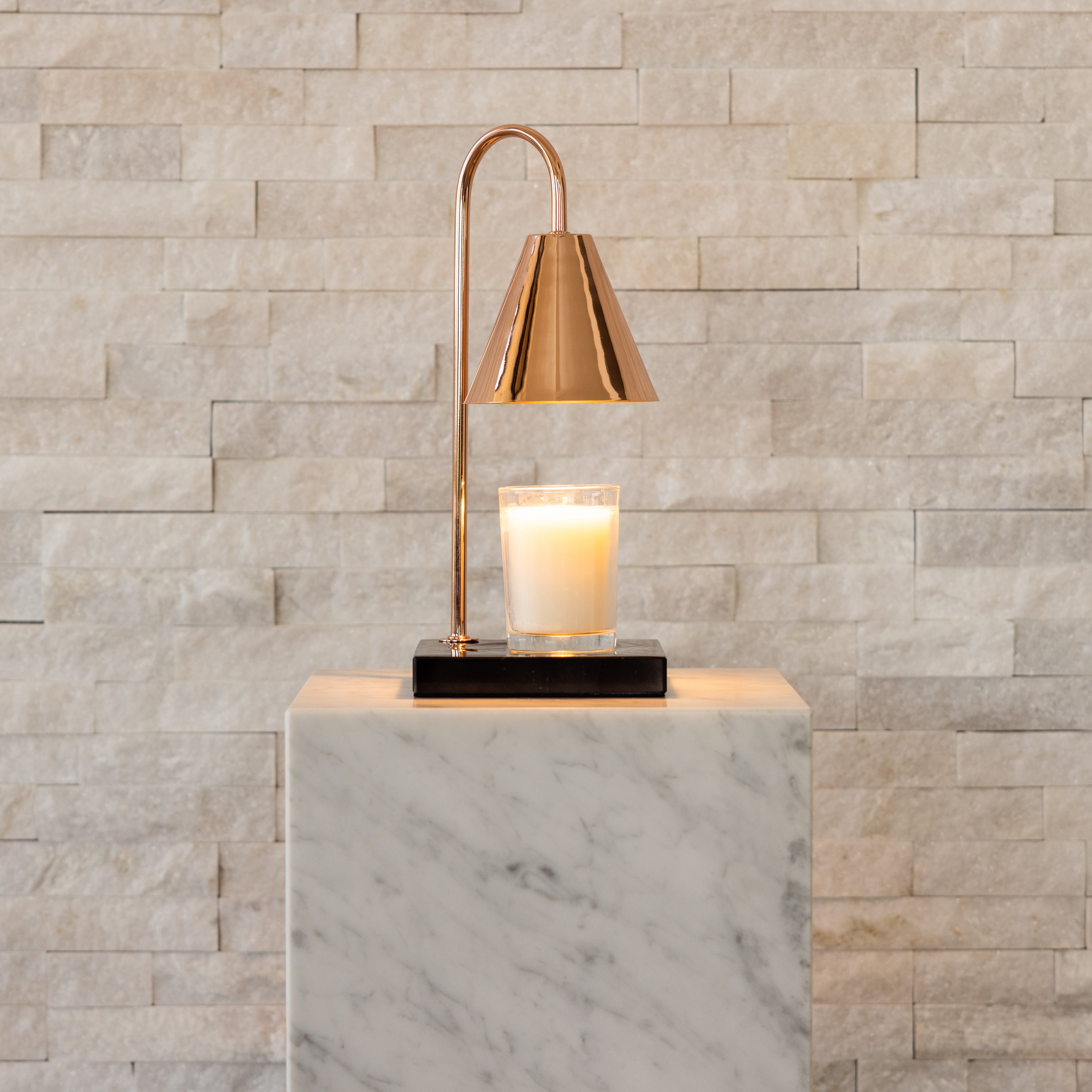Luxe Kaarsverwarmer Lamp Met Tijdloze Marmeren Afwerking En Vlamloze Warmte | Restfield