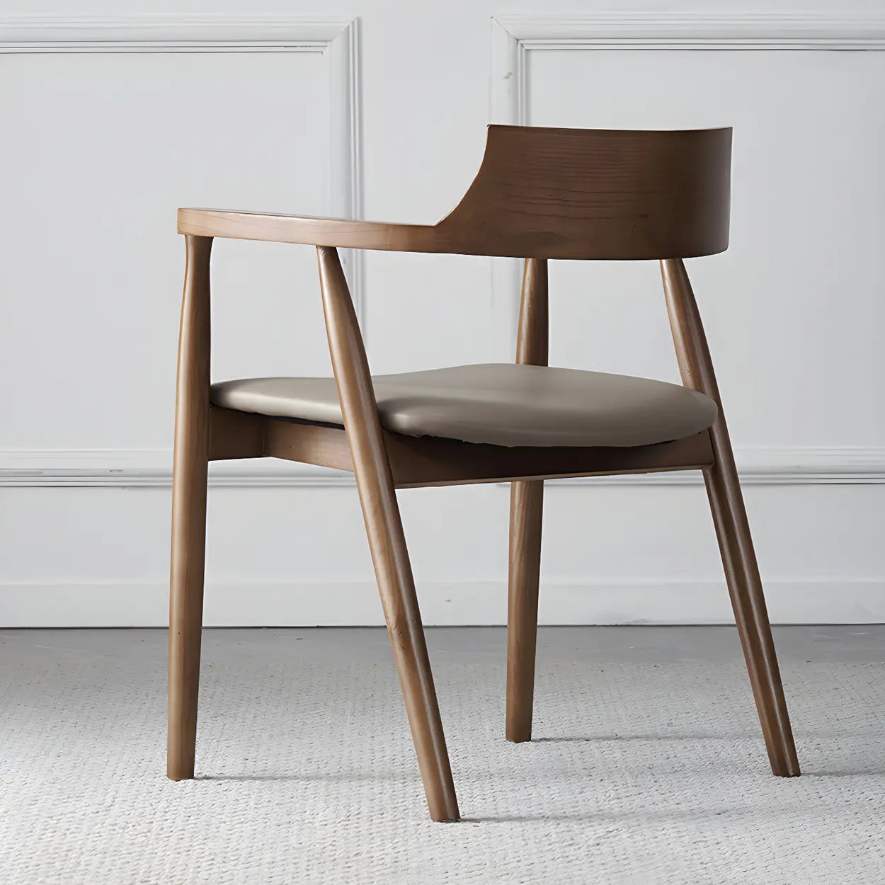 Traditionele Houten Eetkamerstoel met Armleuningen en Open Rugleuning – Massief Hout in Espresso, Walnoot of Naturel | Restfield